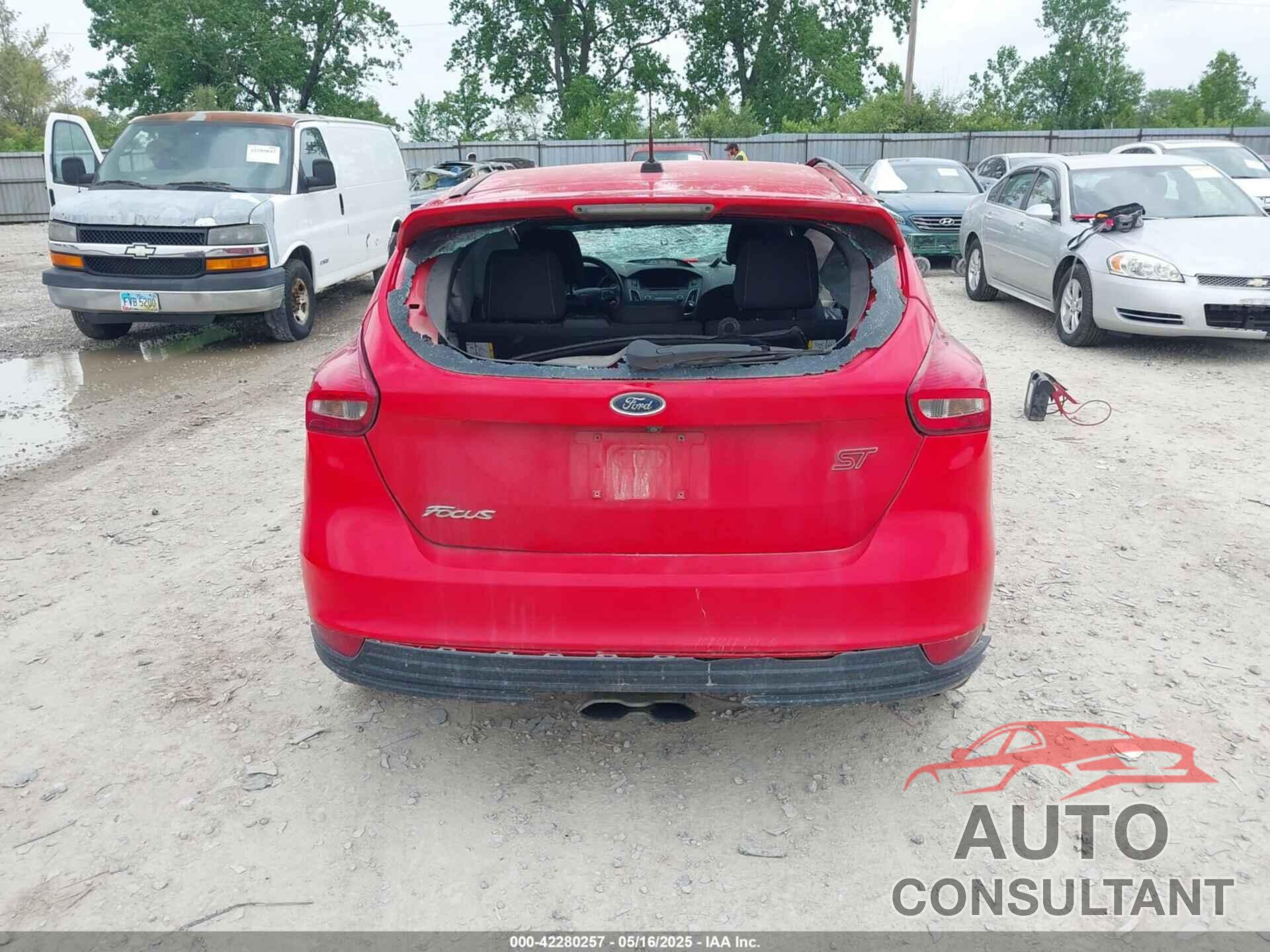 FORD FOCUS ST 2017 - 1FADP3L91HL328052
