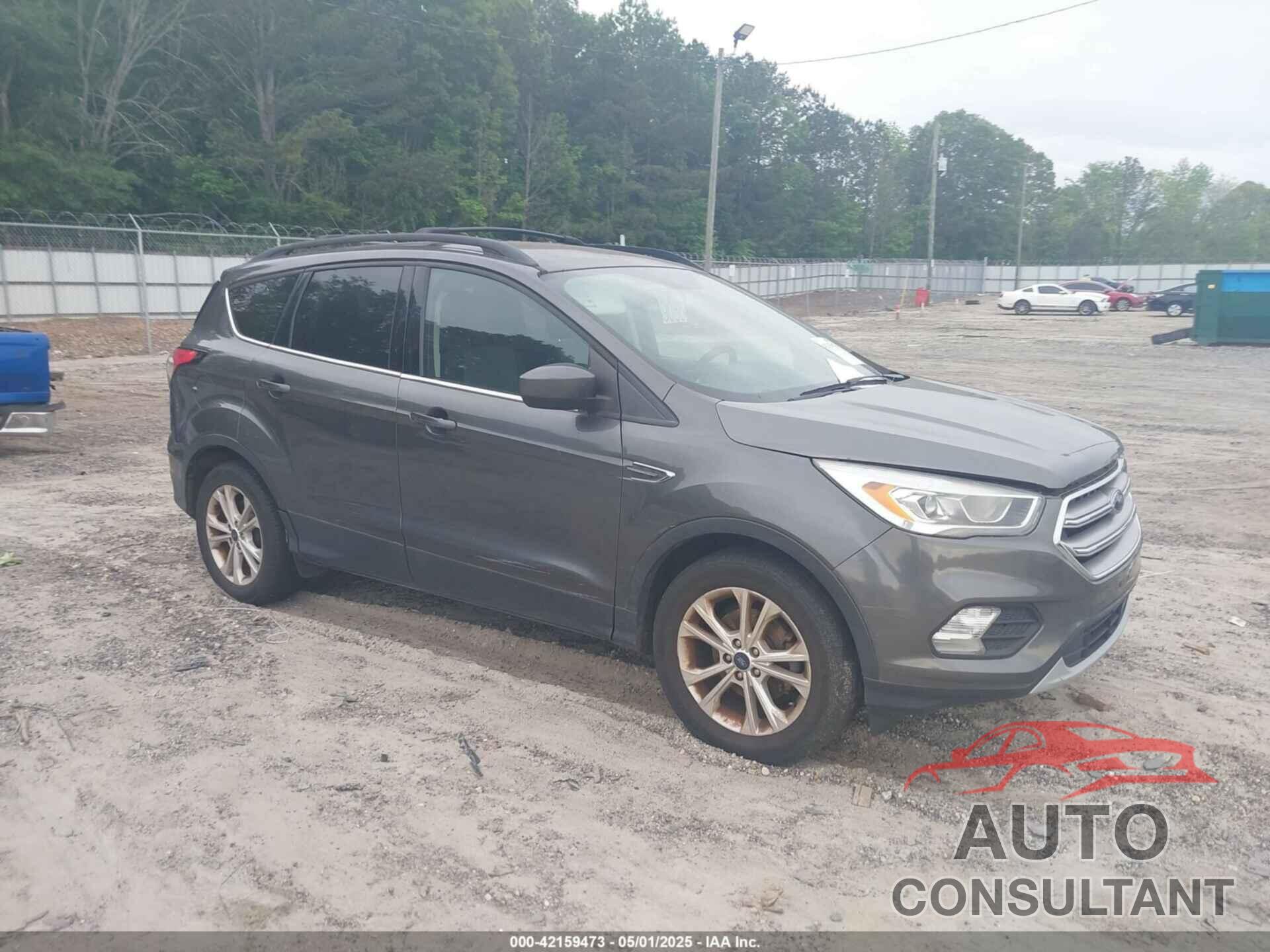 FORD ESCAPE 2017 - 1FMCU0GD8HUC59037