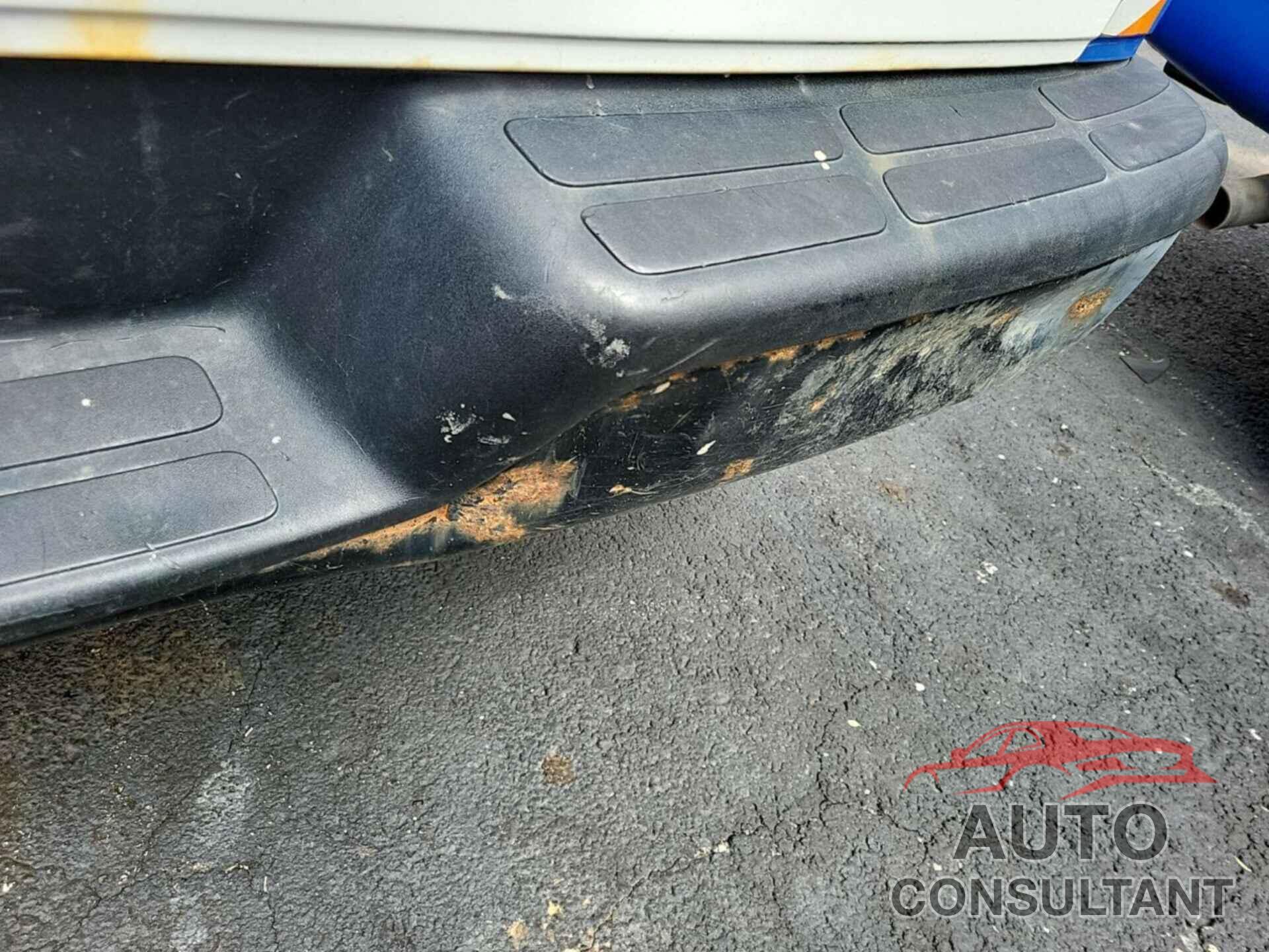 CHEVROLET EXPRESS G2500 2013 - 1GCWGFBA3D1194215