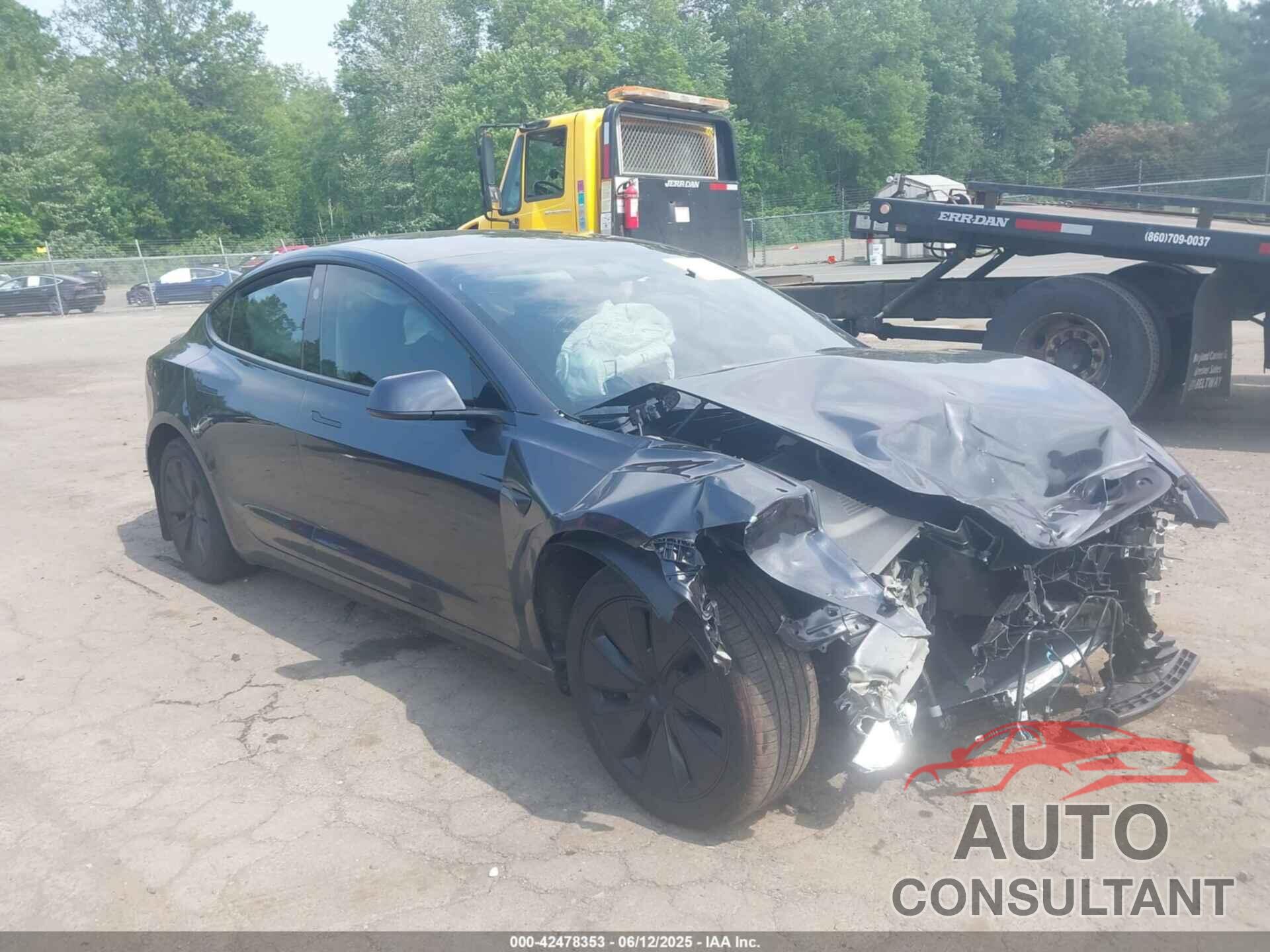 TESLA MODEL 3 2025 - 5YJ3E1EB2SF899446