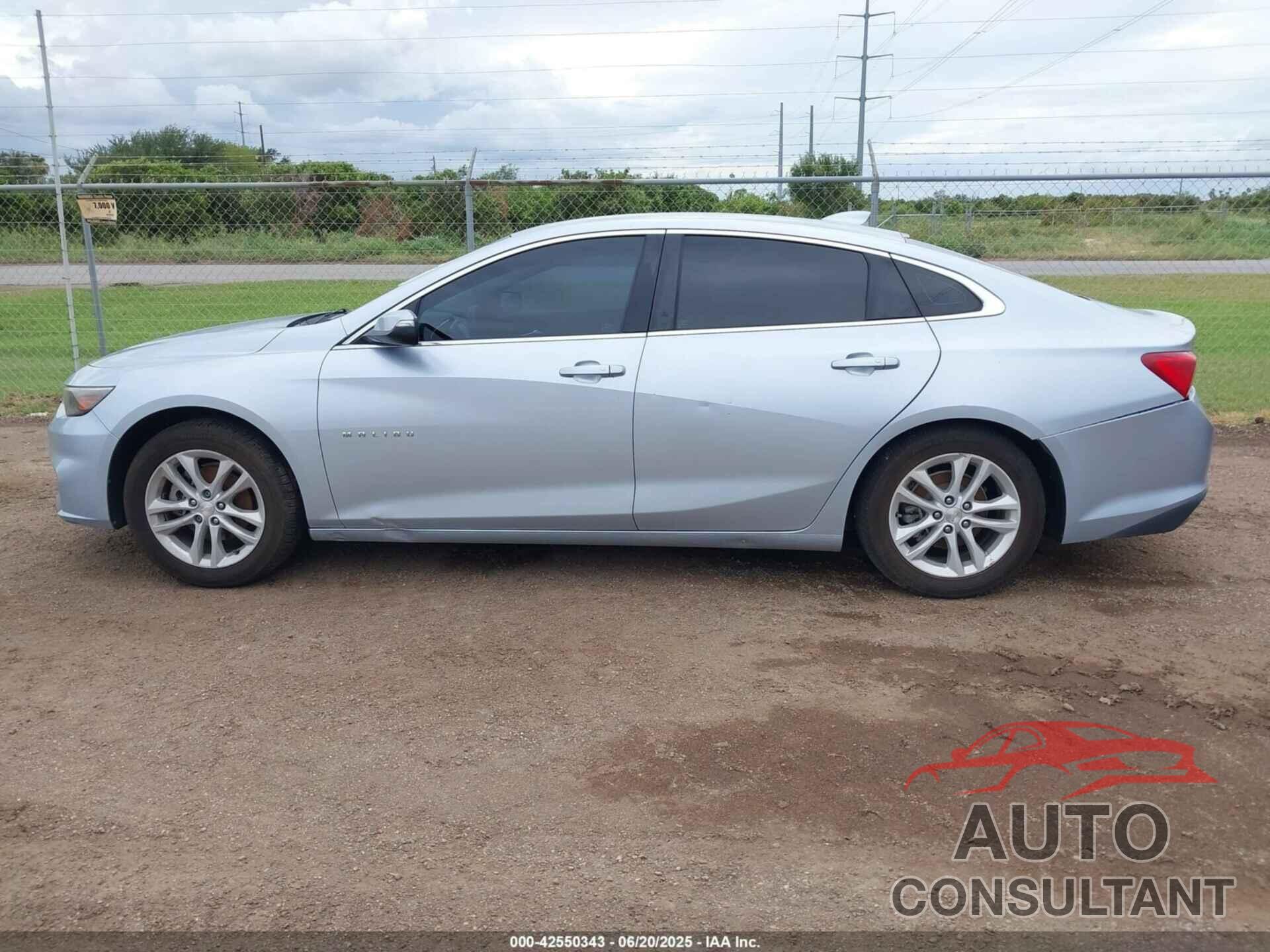 CHEVROLET MALIBU 2017 - 1G1ZE5ST5HF220491