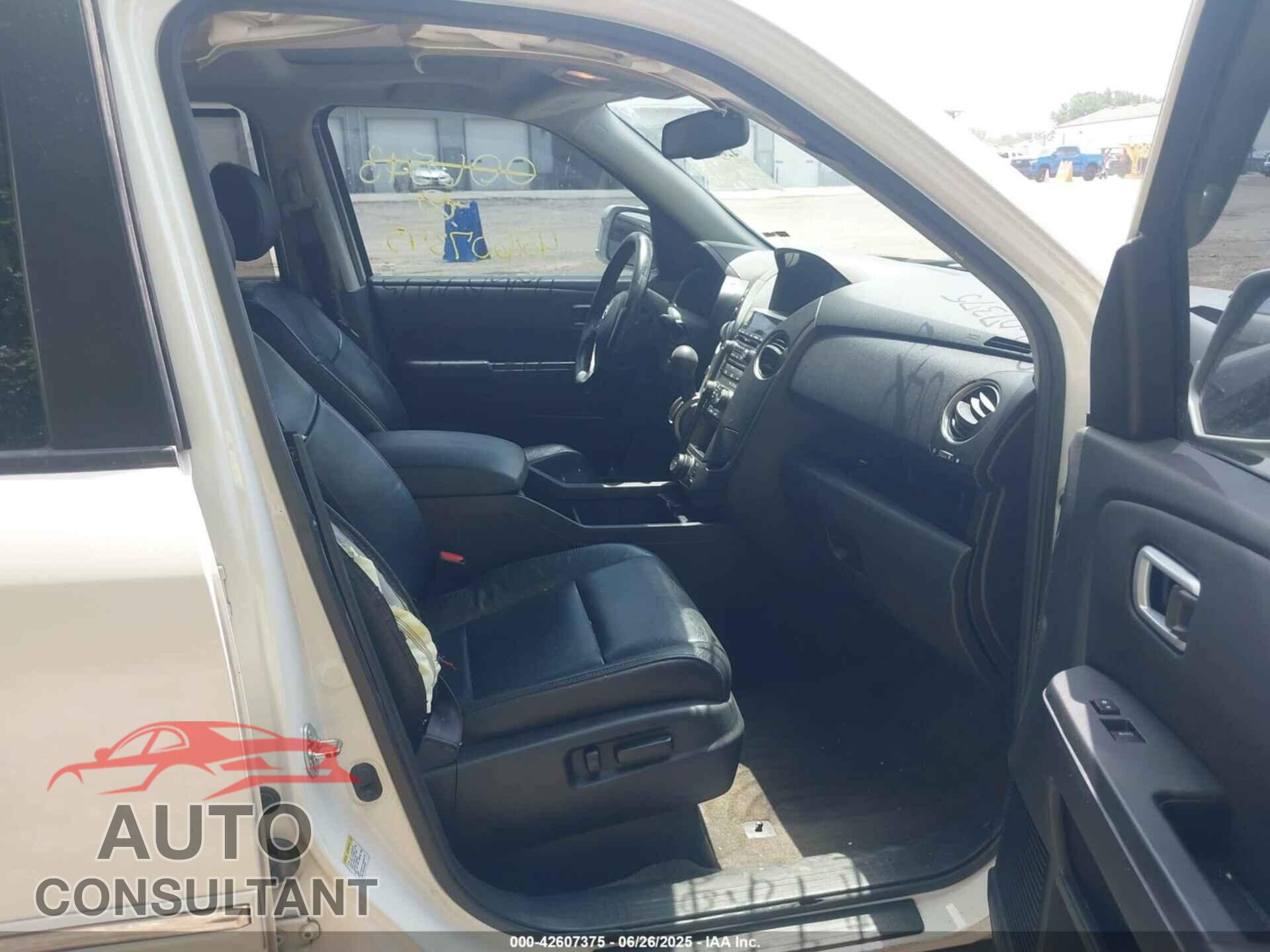 HONDA PILOT 2013 - 5FNYF4H97DB006543