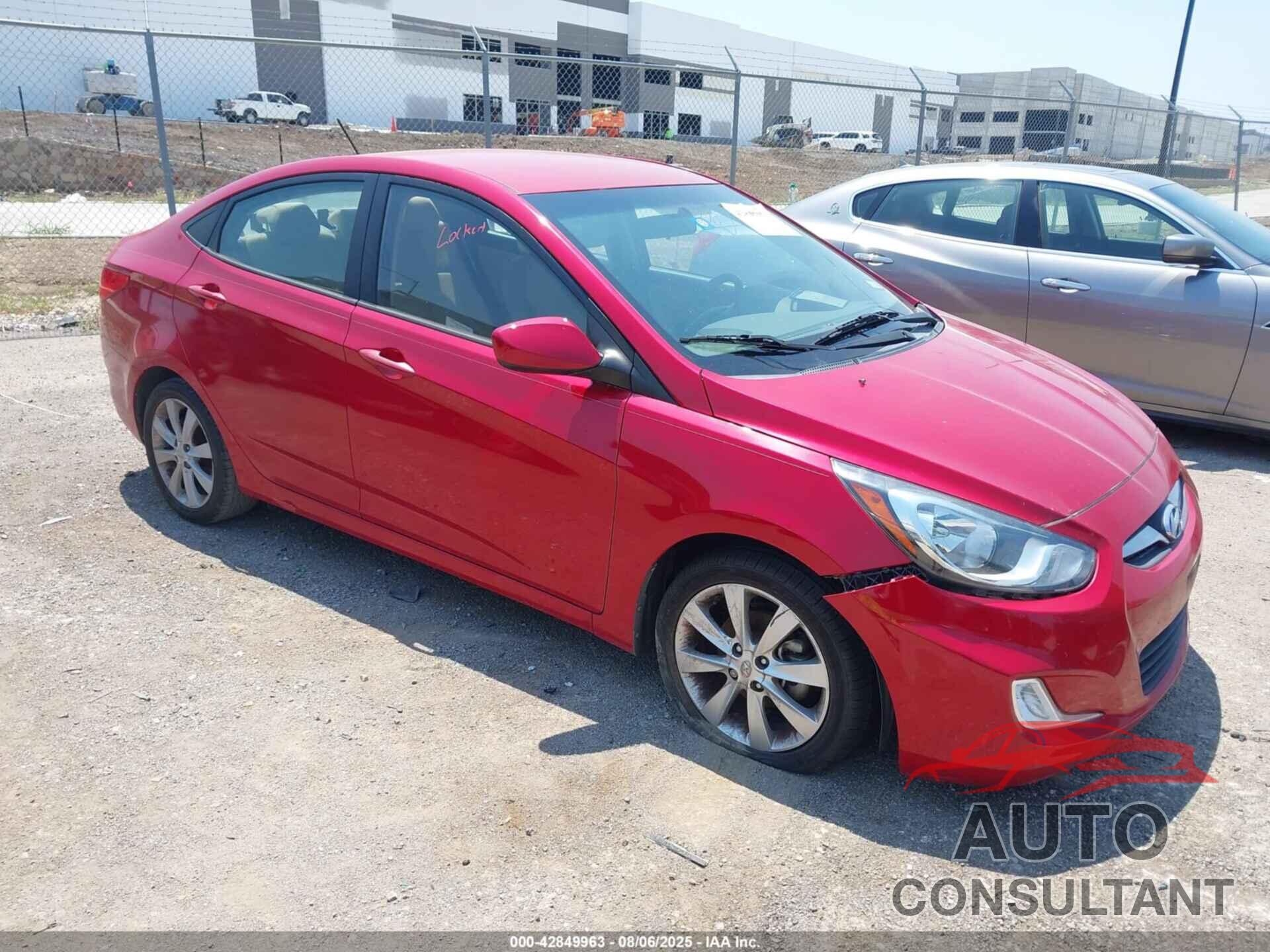 HYUNDAI ACCENT 2013 - KMHCU4AE7DU493818