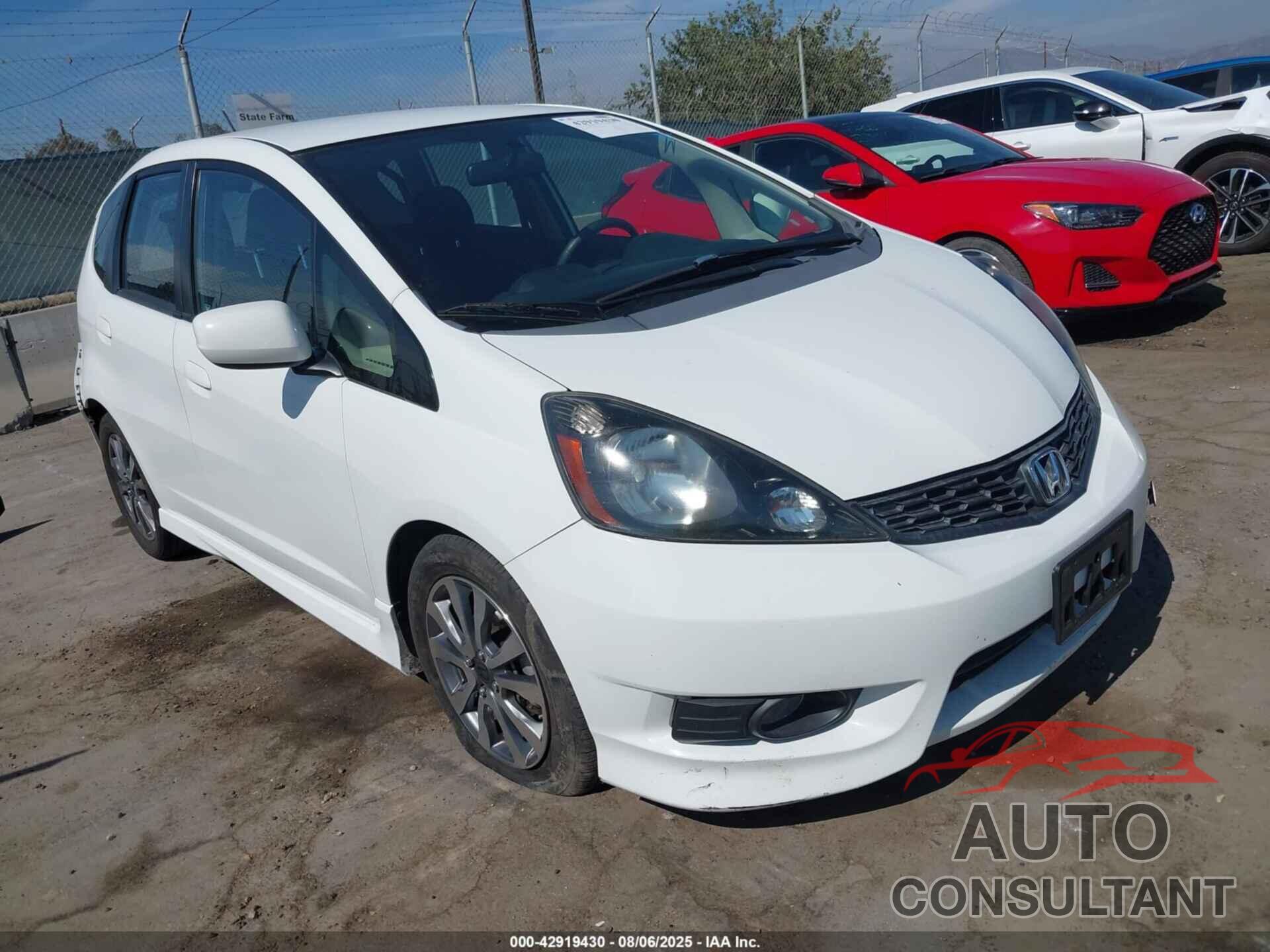 HONDA FIT 2013 - JHMGE8H58DC002743