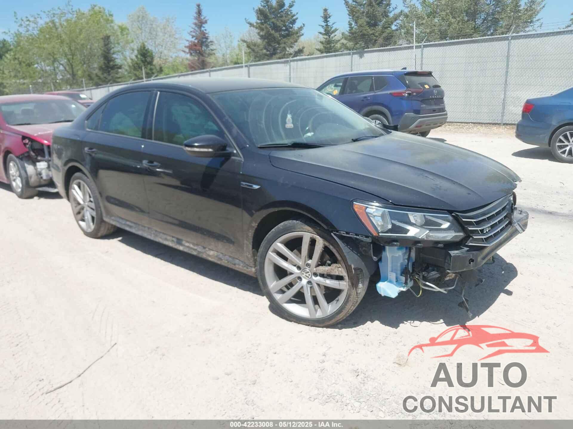 VOLKSWAGEN PASSAT 2018 - 1VWAA7A39JC006444