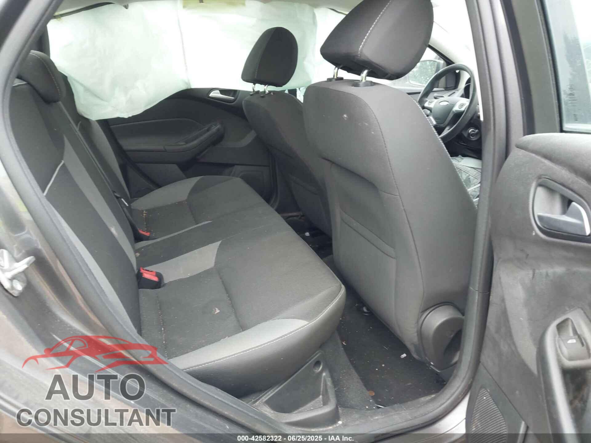 FORD FOCUS 2014 - 1FADP3F20EL244816