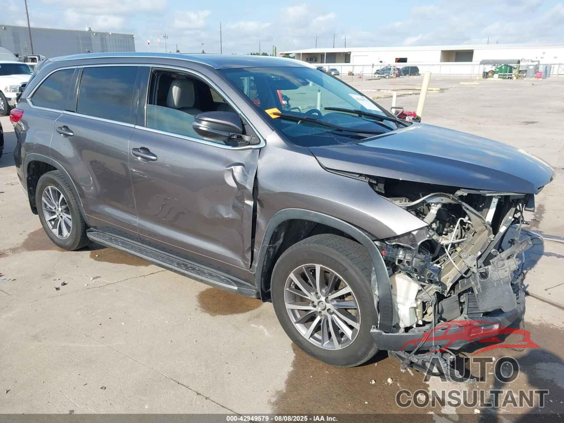 TOYOTA HIGHLANDER 2017 - 5TDKZRFH4HS523904