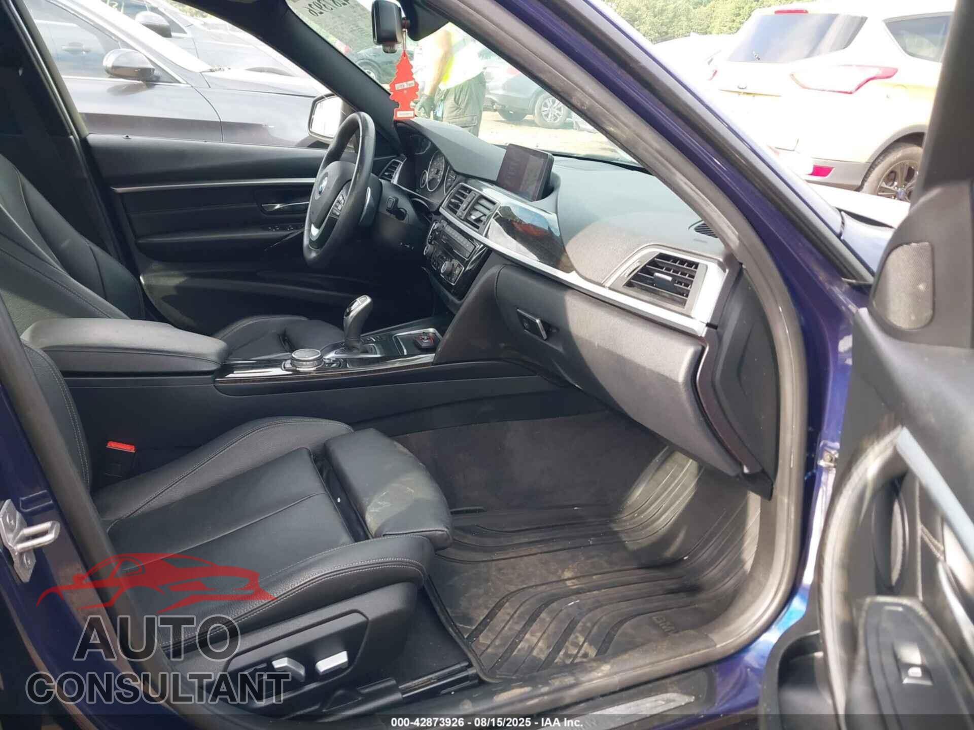 BMW 328I 2016 - WBA8E3G5XGNU01525