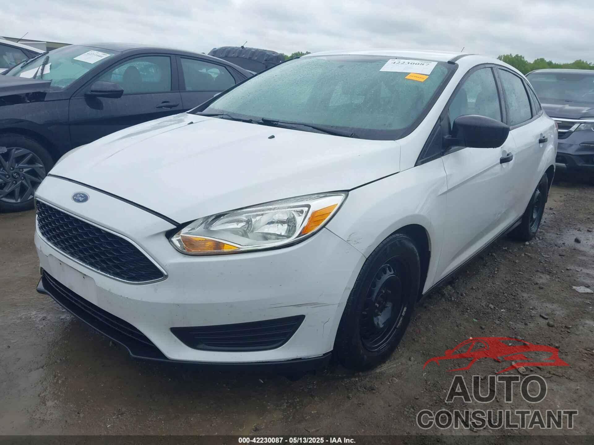 FORD FOCUS 2016 - 1FADP3E24GL386381