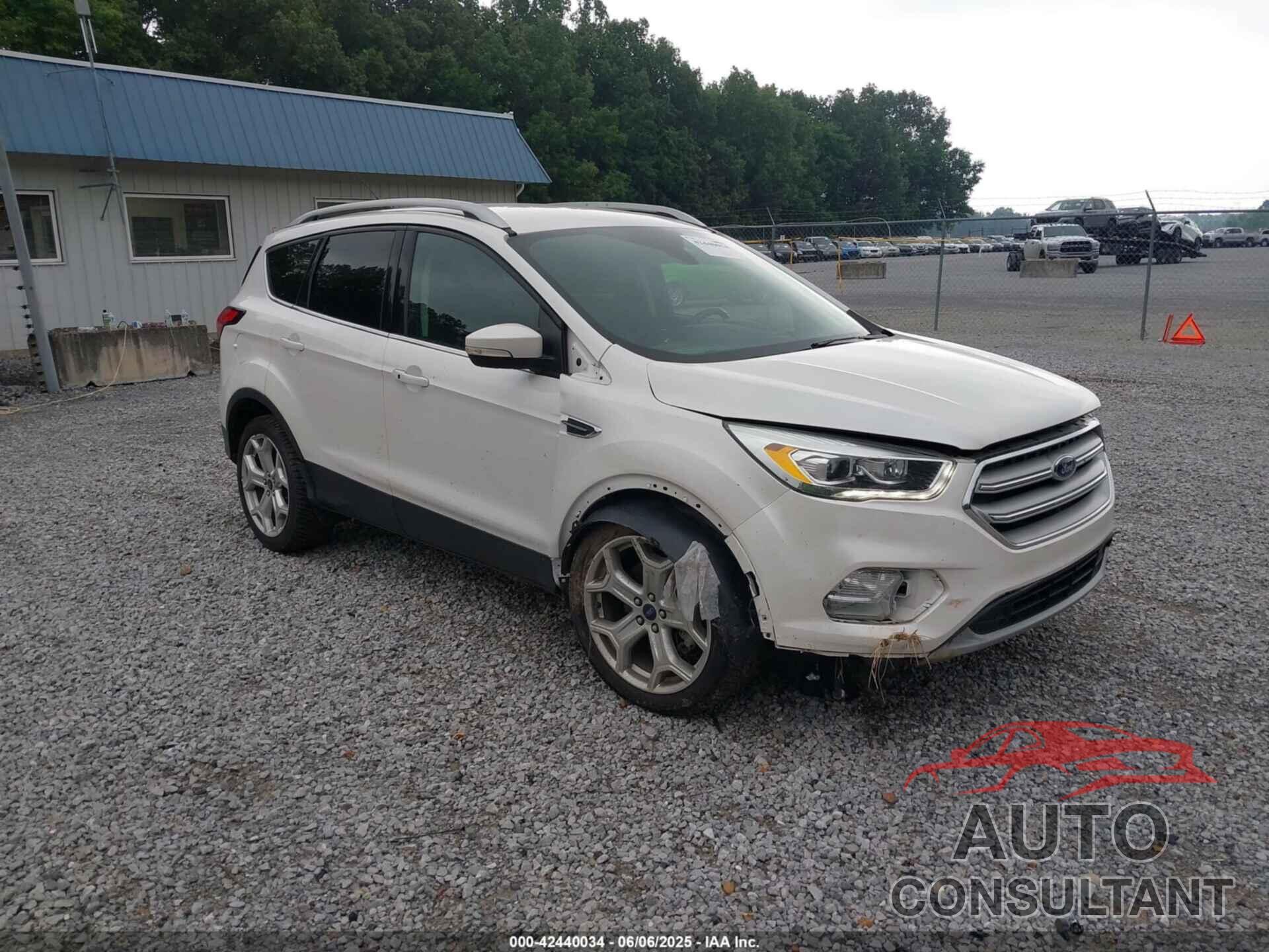 FORD ESCAPE 2019 - 1FMCU9J93KUA98208