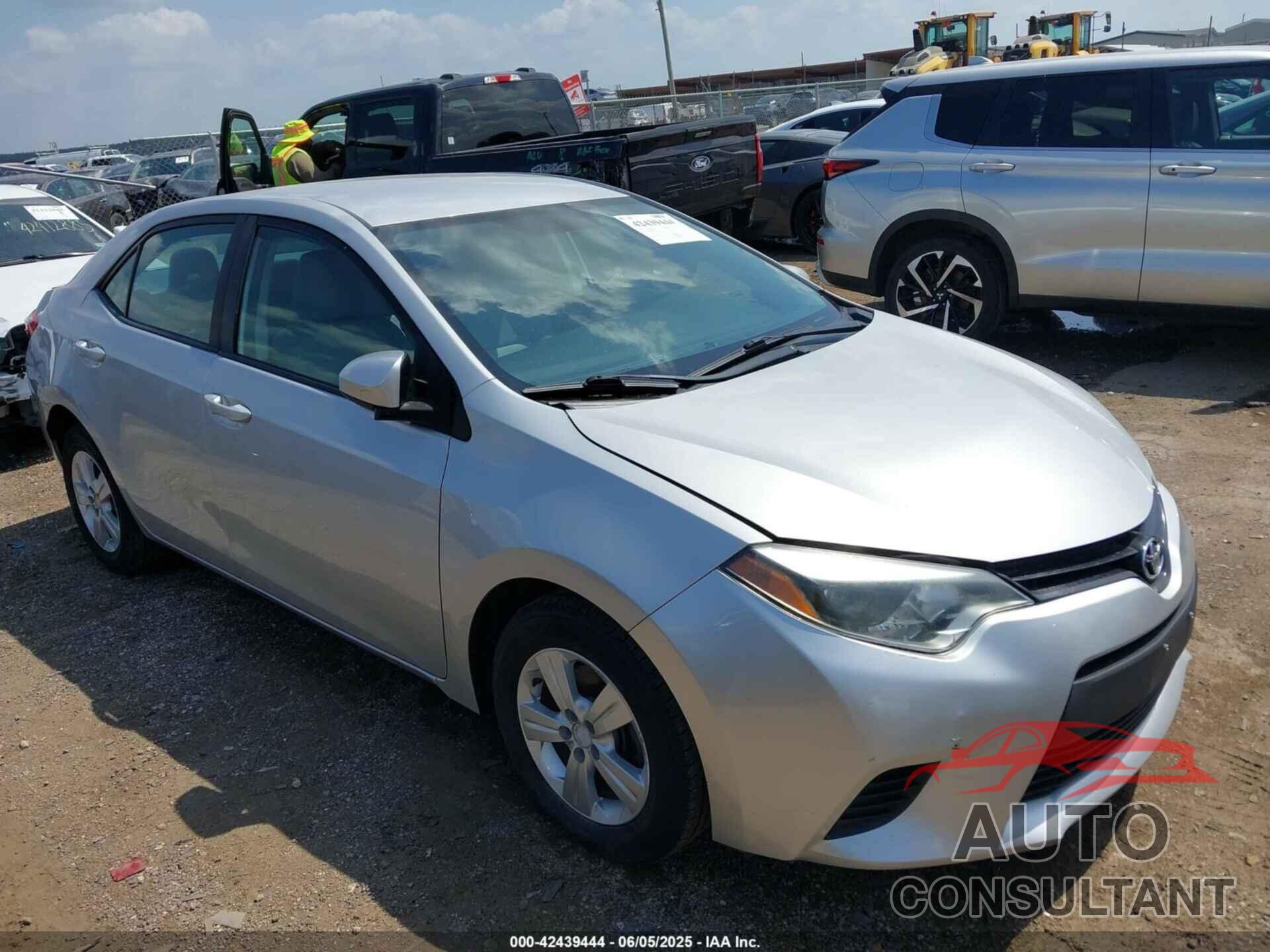 TOYOTA COROLLA 2014 - 5YFBURHE5EP146716