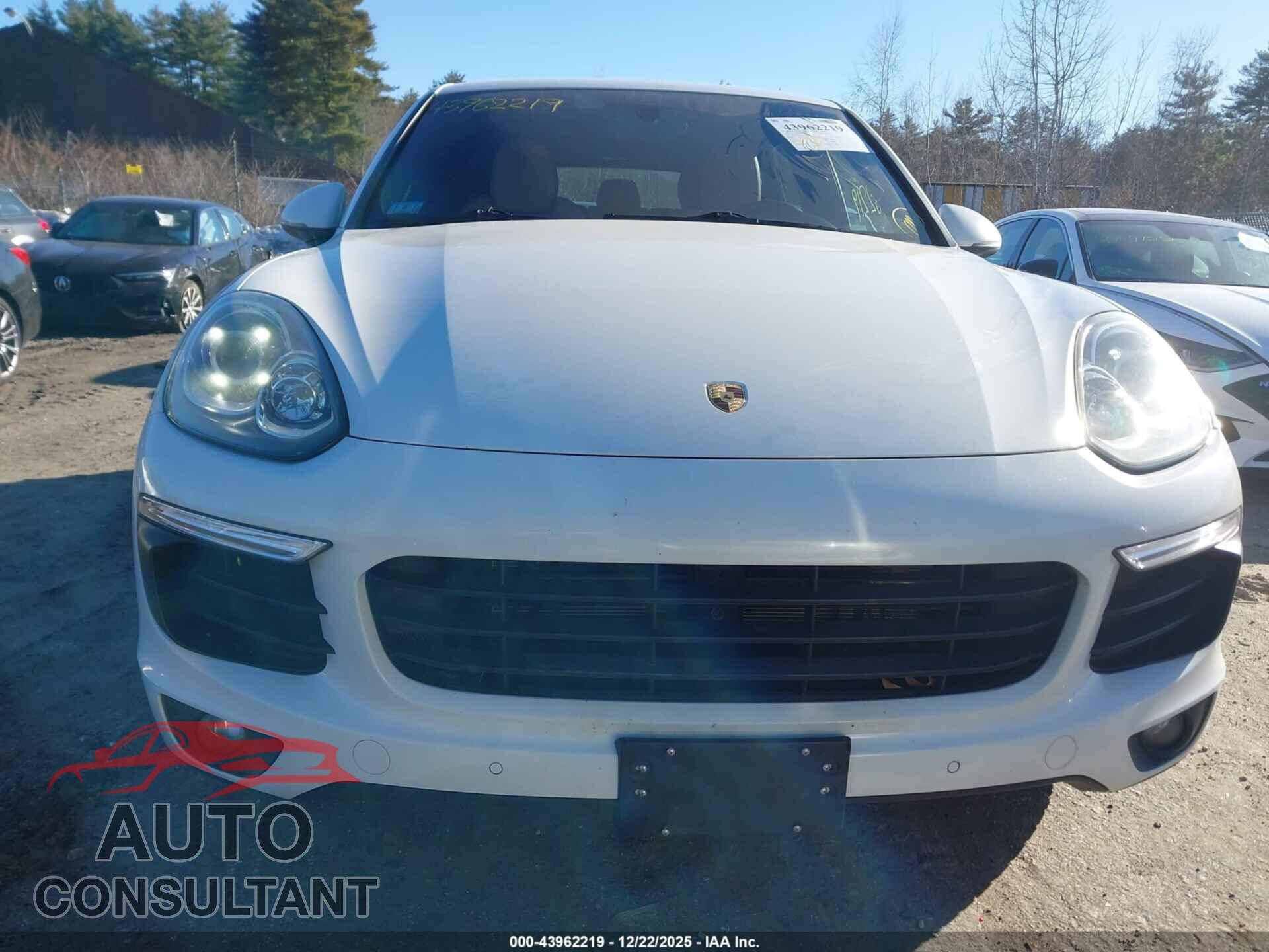 PORSCHE CAYENNE 2016 - WP1AA2A25GLA10608
