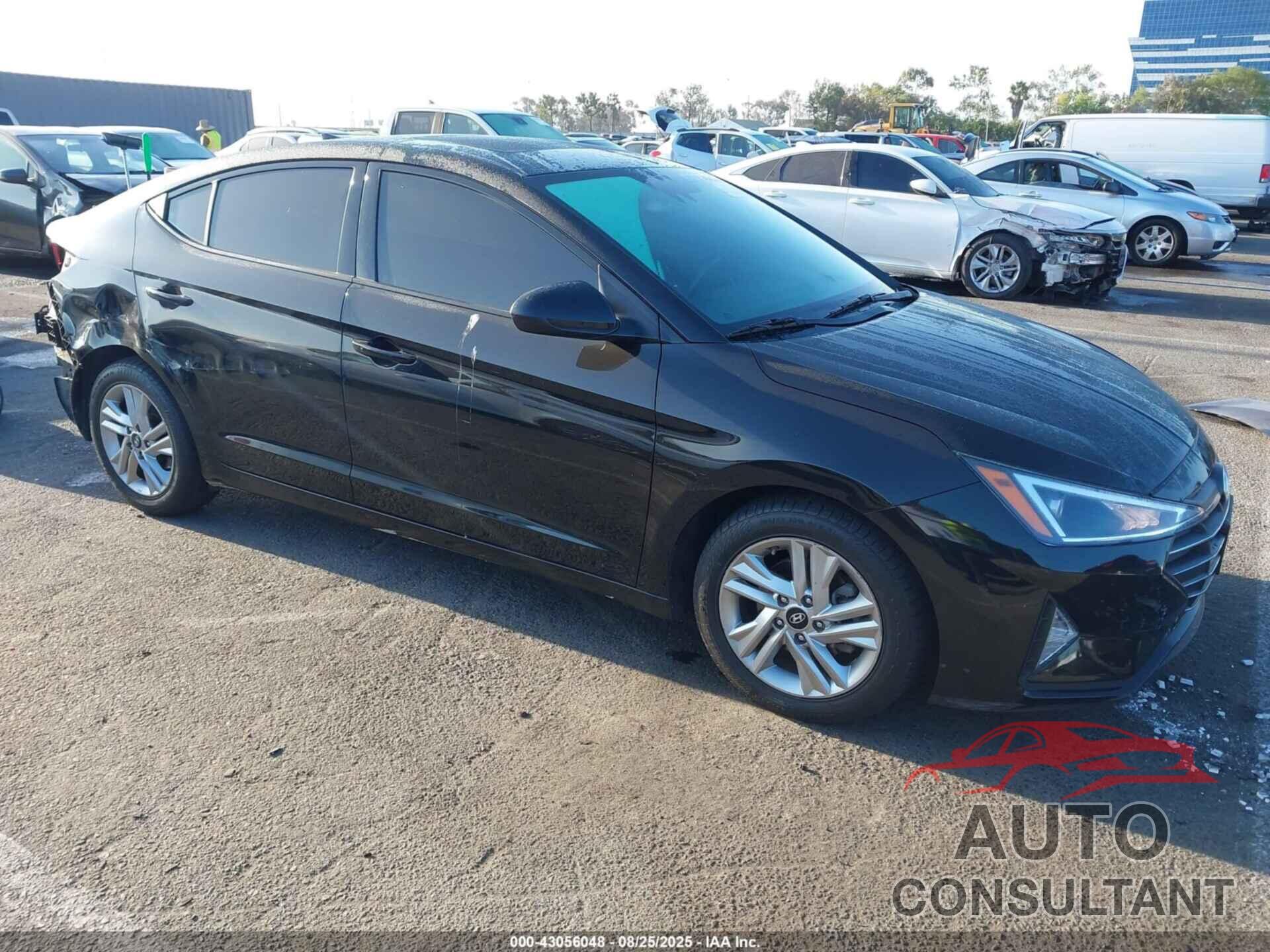 HYUNDAI ELANTRA 2020 - 5NPD84LF3LH612895