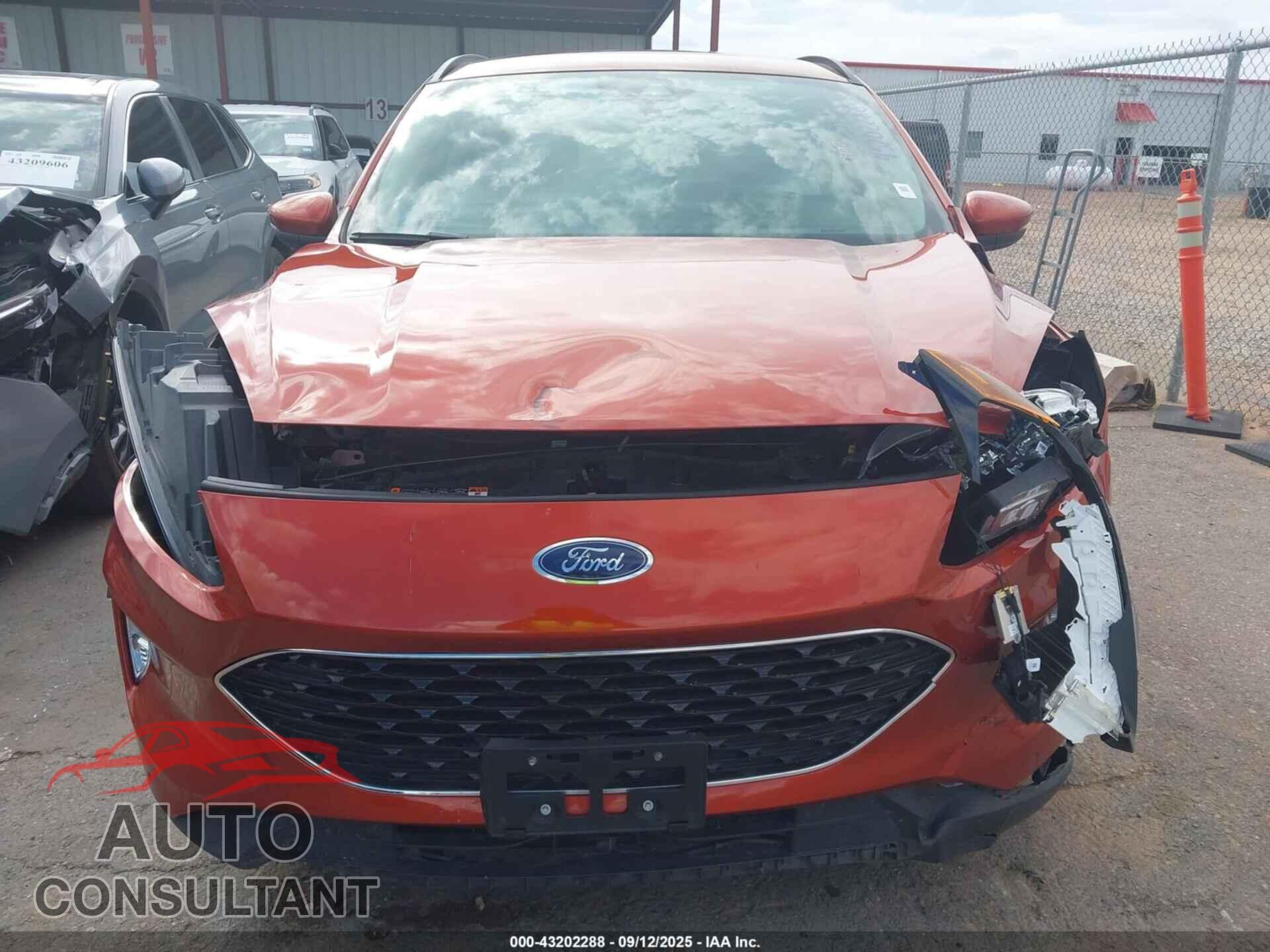 FORD ESCAPE 2020 - 1FMCU9DZ0LUA52185