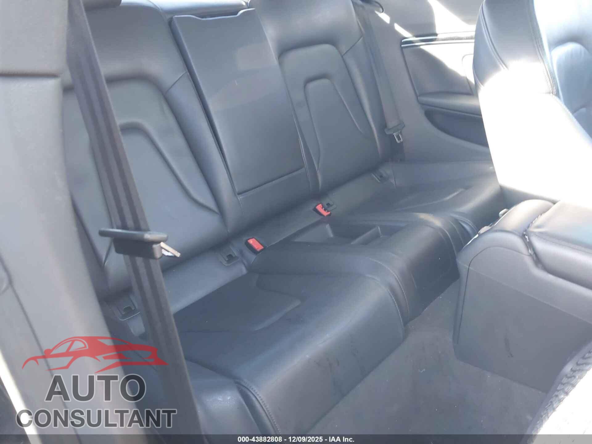 AUDI A5 2011 - WAULFAFR0BA036272