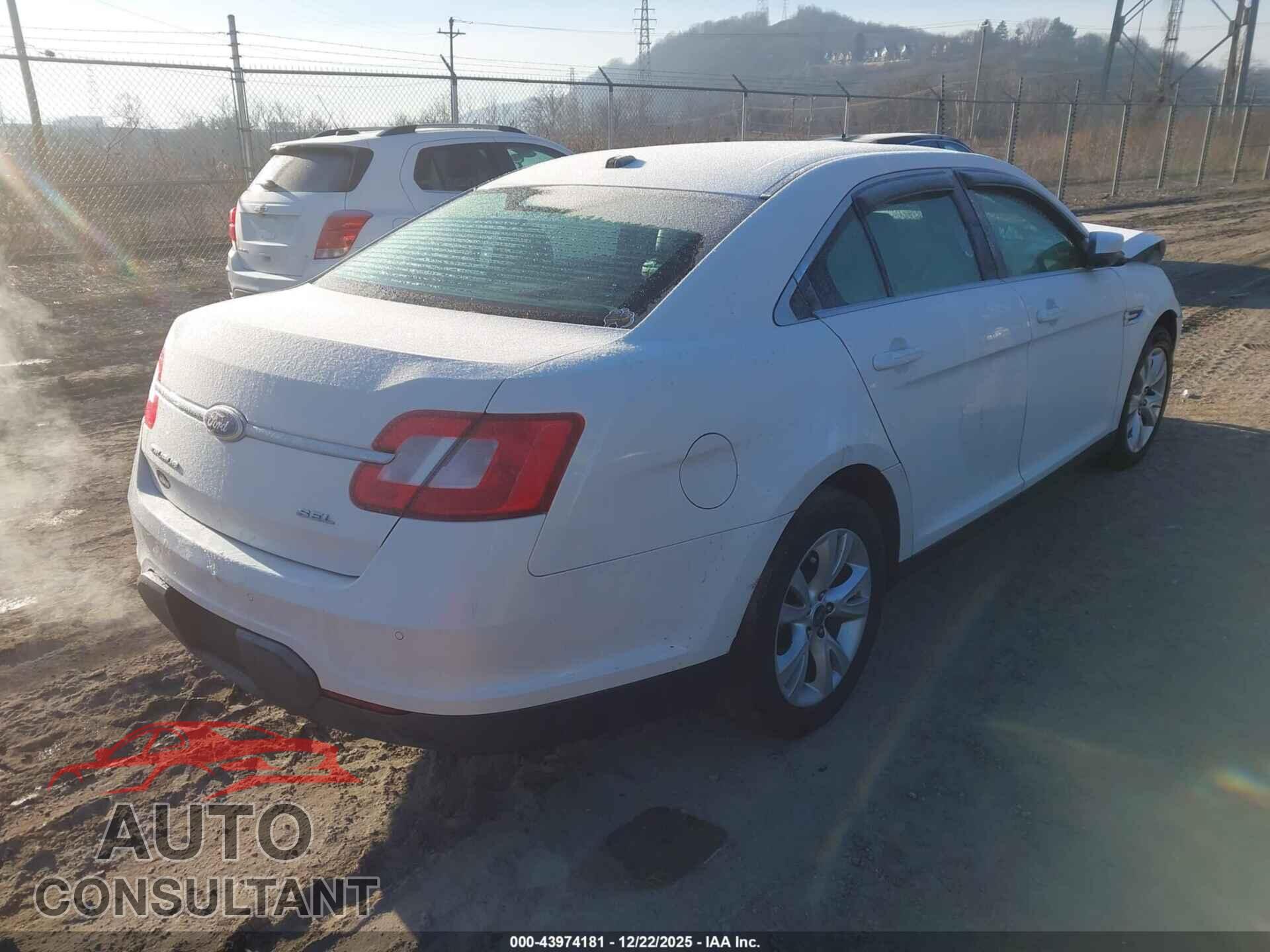 FORD TAURUS 2011 - 1FAHP2EW5BG174346