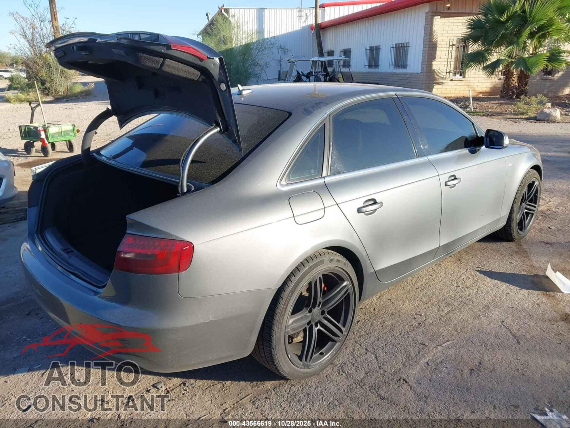 AUDI A4 2013 - WAUBFAFL8DN044123