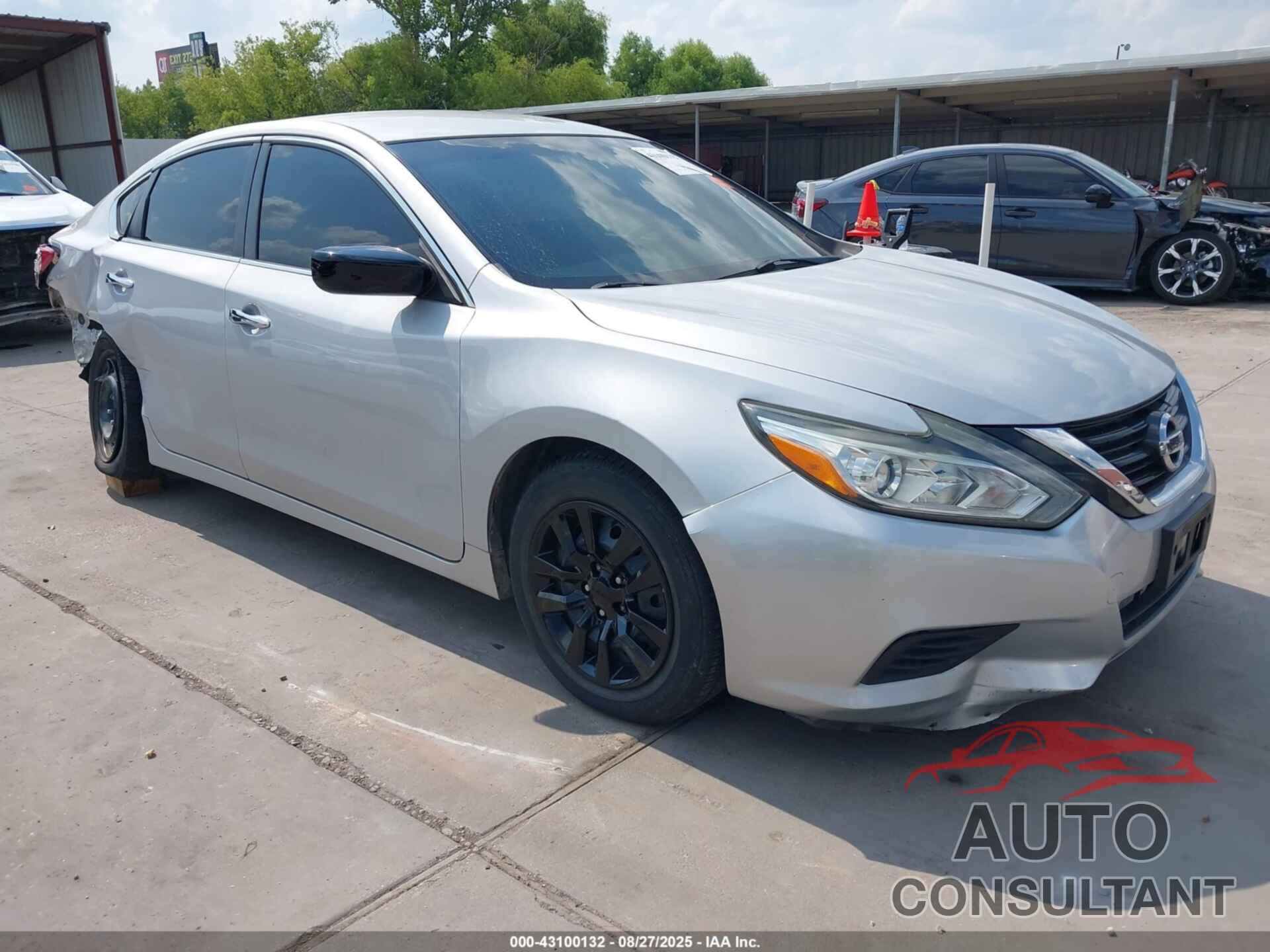 NISSAN ALTIMA 2017 - 1N4AL3AP3HC194094