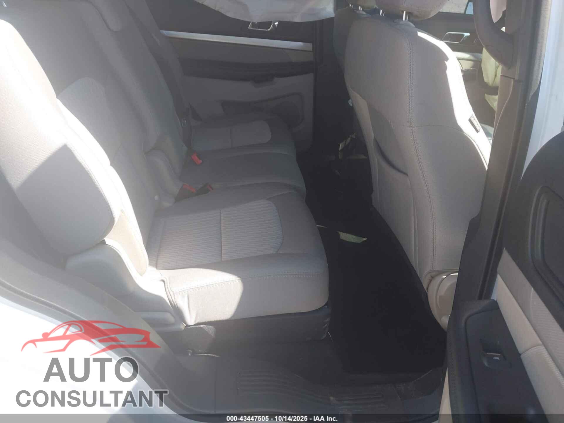 FORD EXPLORER 2018 - 1FM5K7B88JGB39373