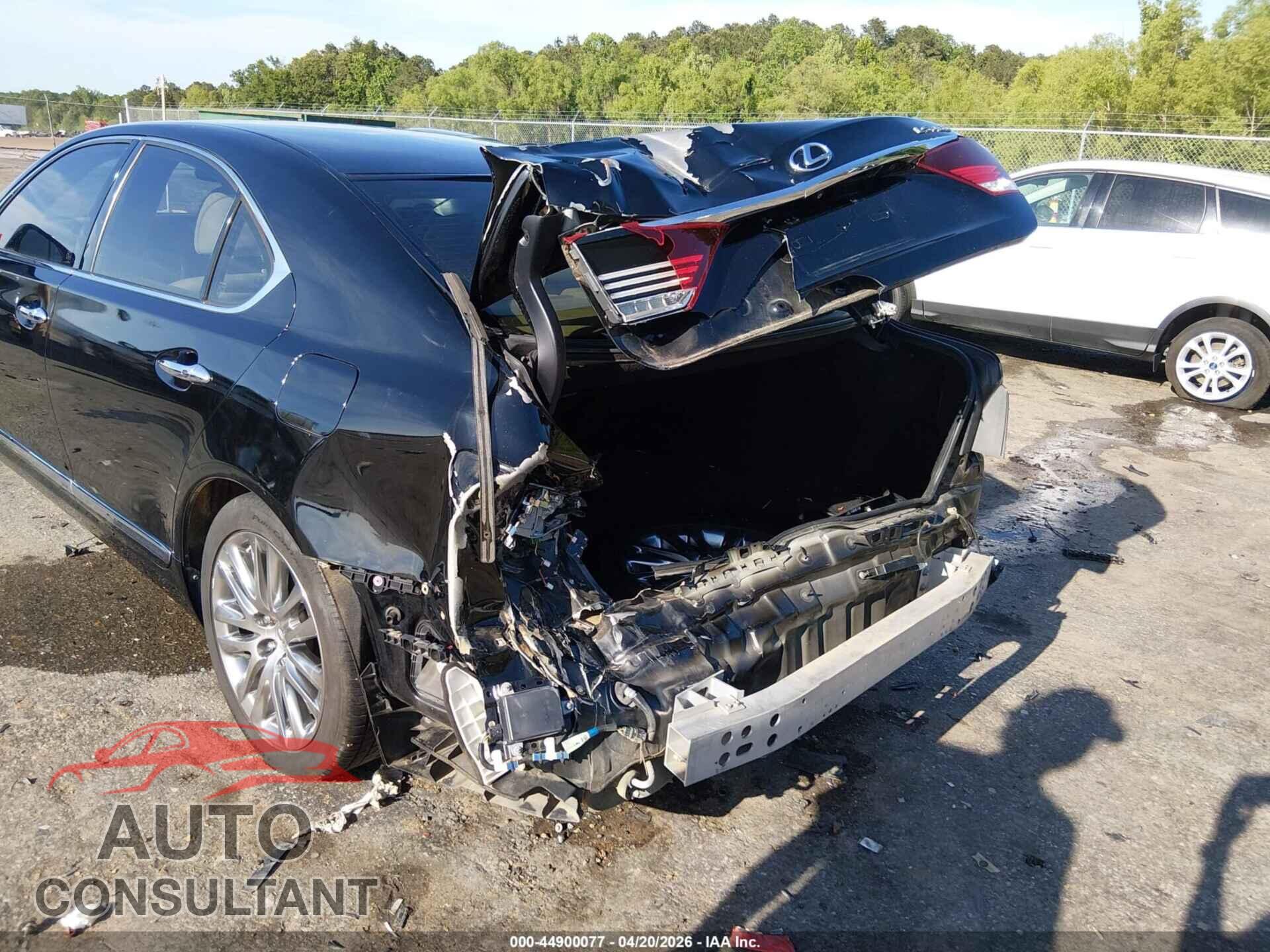 LEXUS LS 460 2015 - JTHBL5EF0F5136102