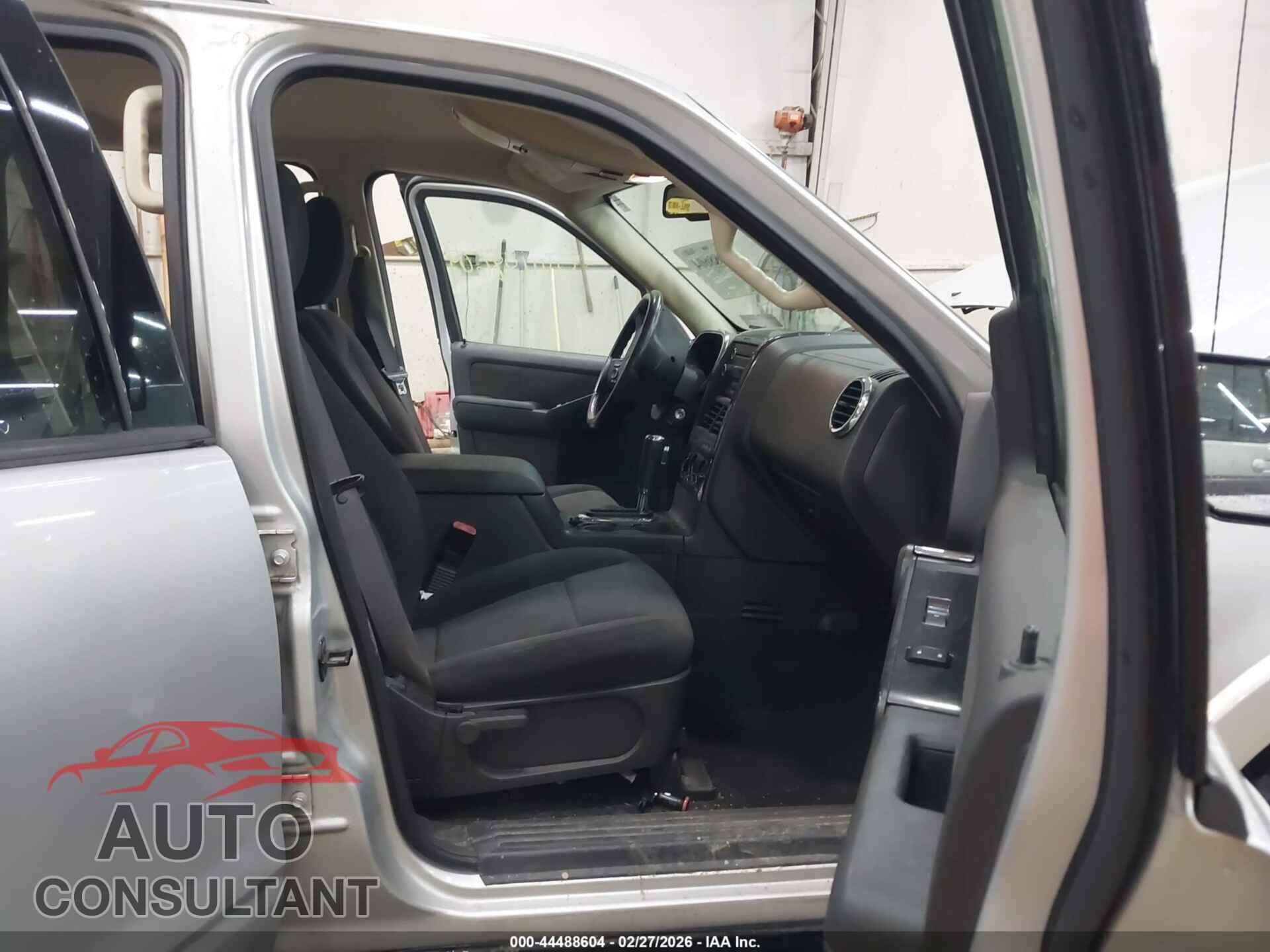 FORD EXPLORER 2010 - 1FMEU7DEXAUA06581