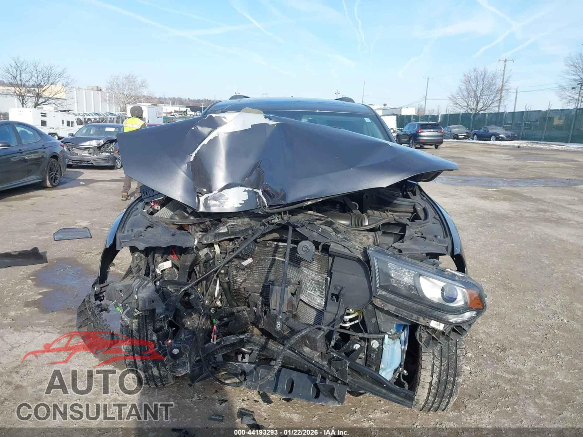 DODGE DURANGO 2018 - 1C4RDJDG8JC198352