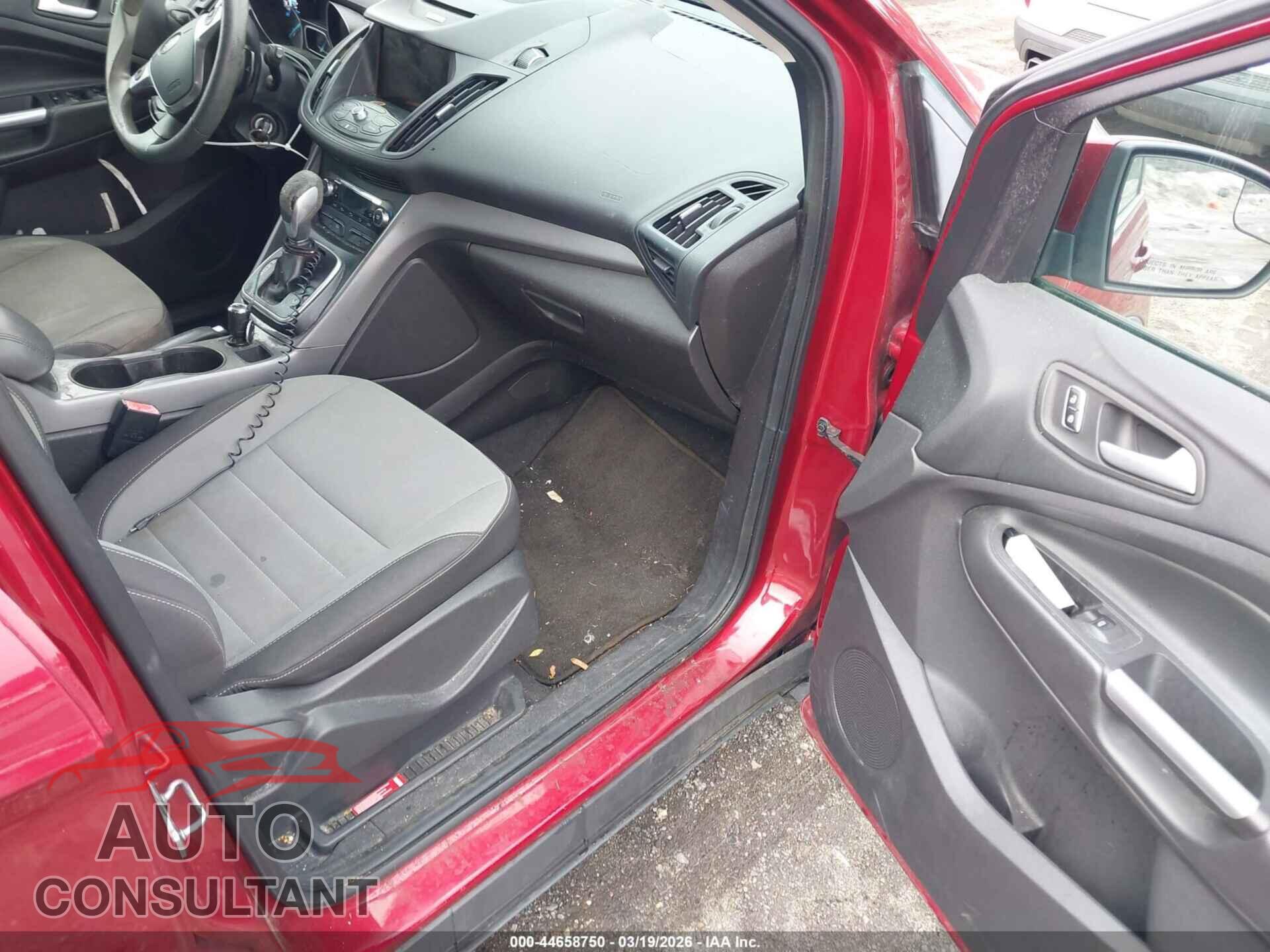 FORD ESCAPE 2013 - 1FMCU0G95DUC41777