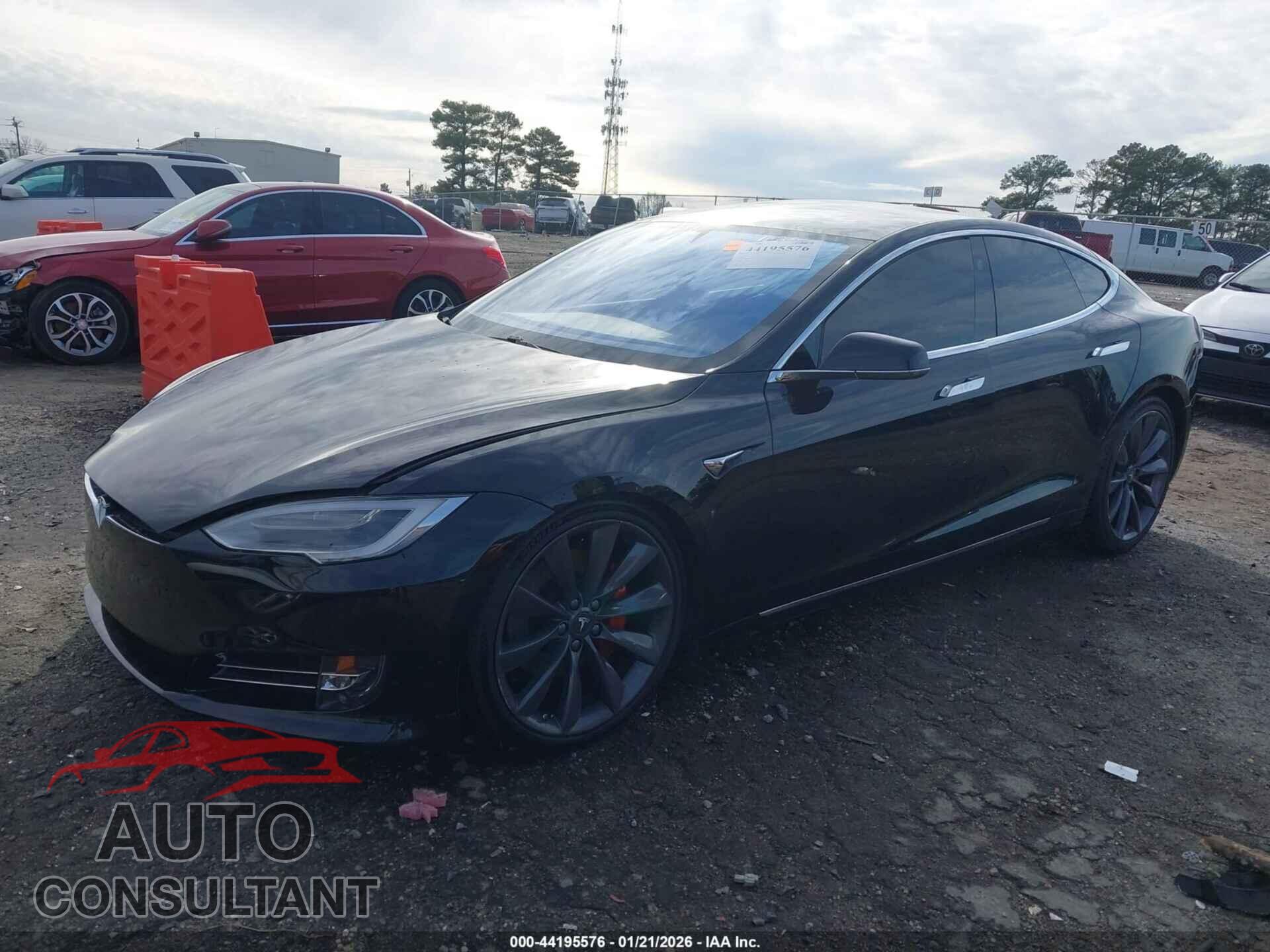 TESLA MODEL S 2017 - 5YJSA1E25HF184192