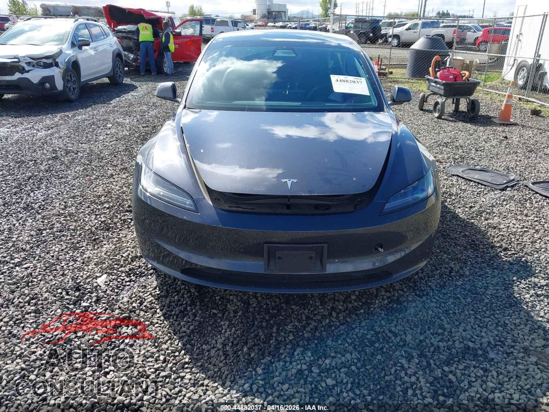 TESLA MODEL 3 2024 - 5YJ3E1EA7RF867660