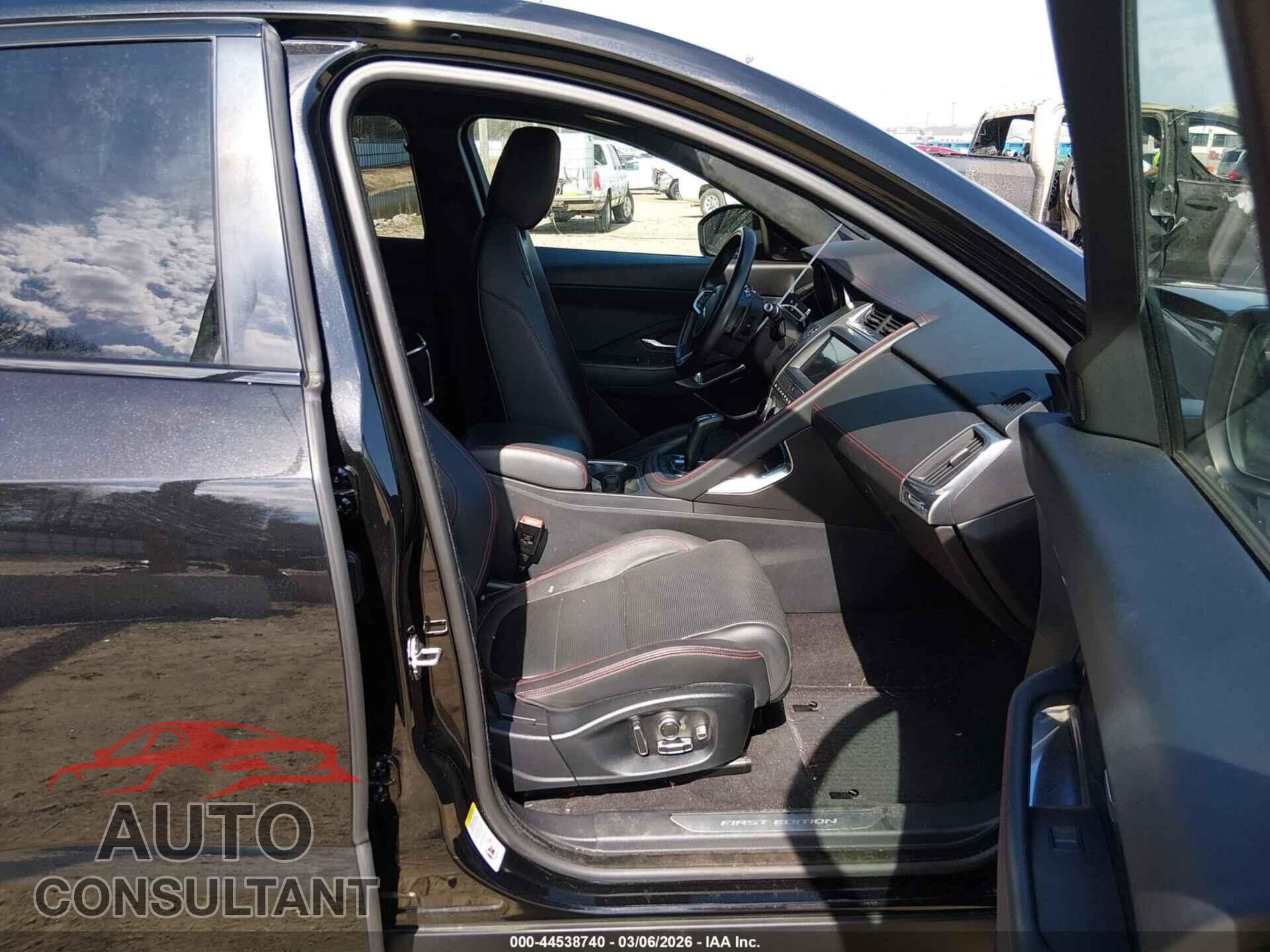 JAGUAR E-PACE 2018 - SADFL2FX0J1Z01533