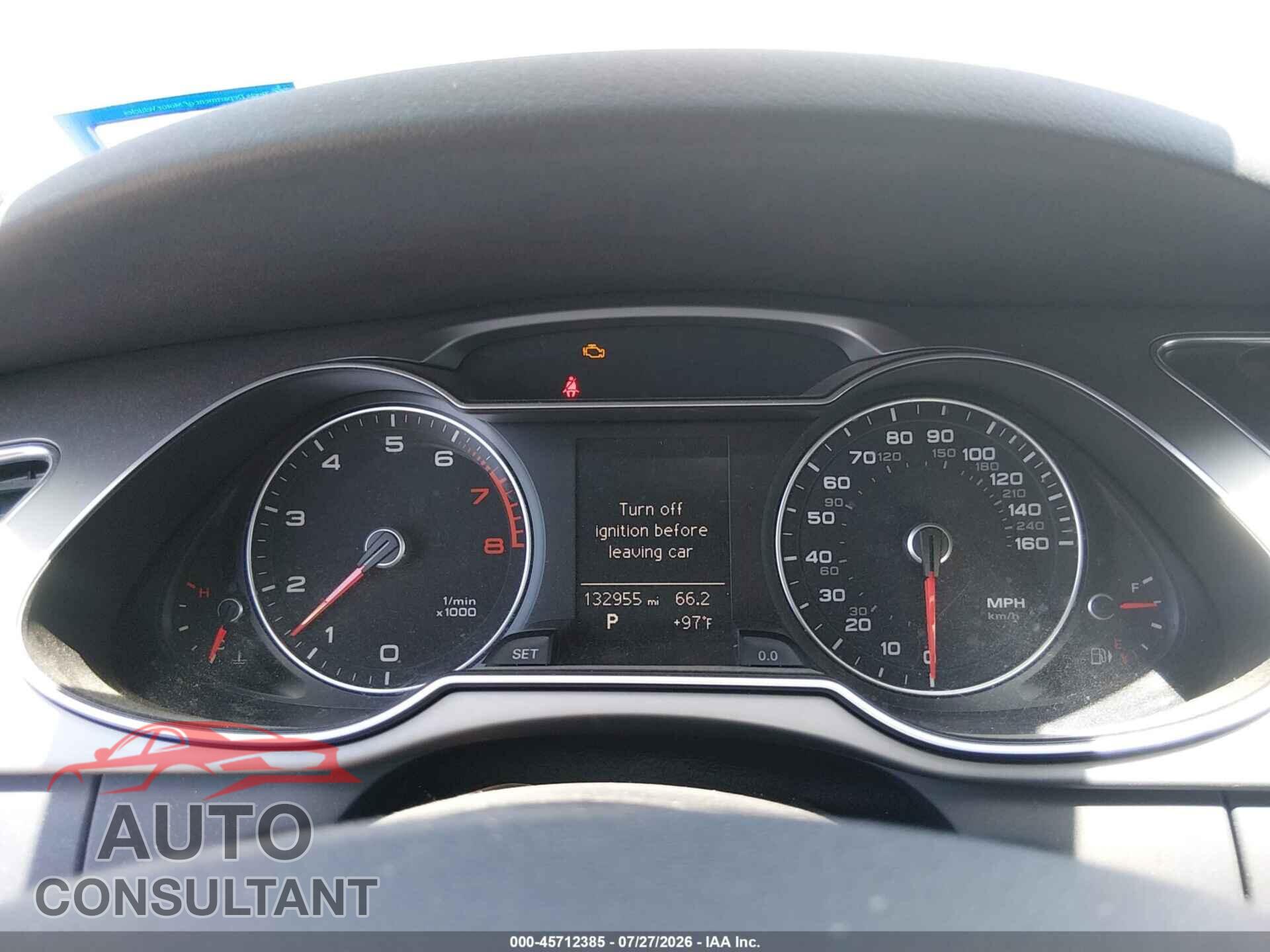 AUDI A4 2013 - WAUFFAFL2DA140077