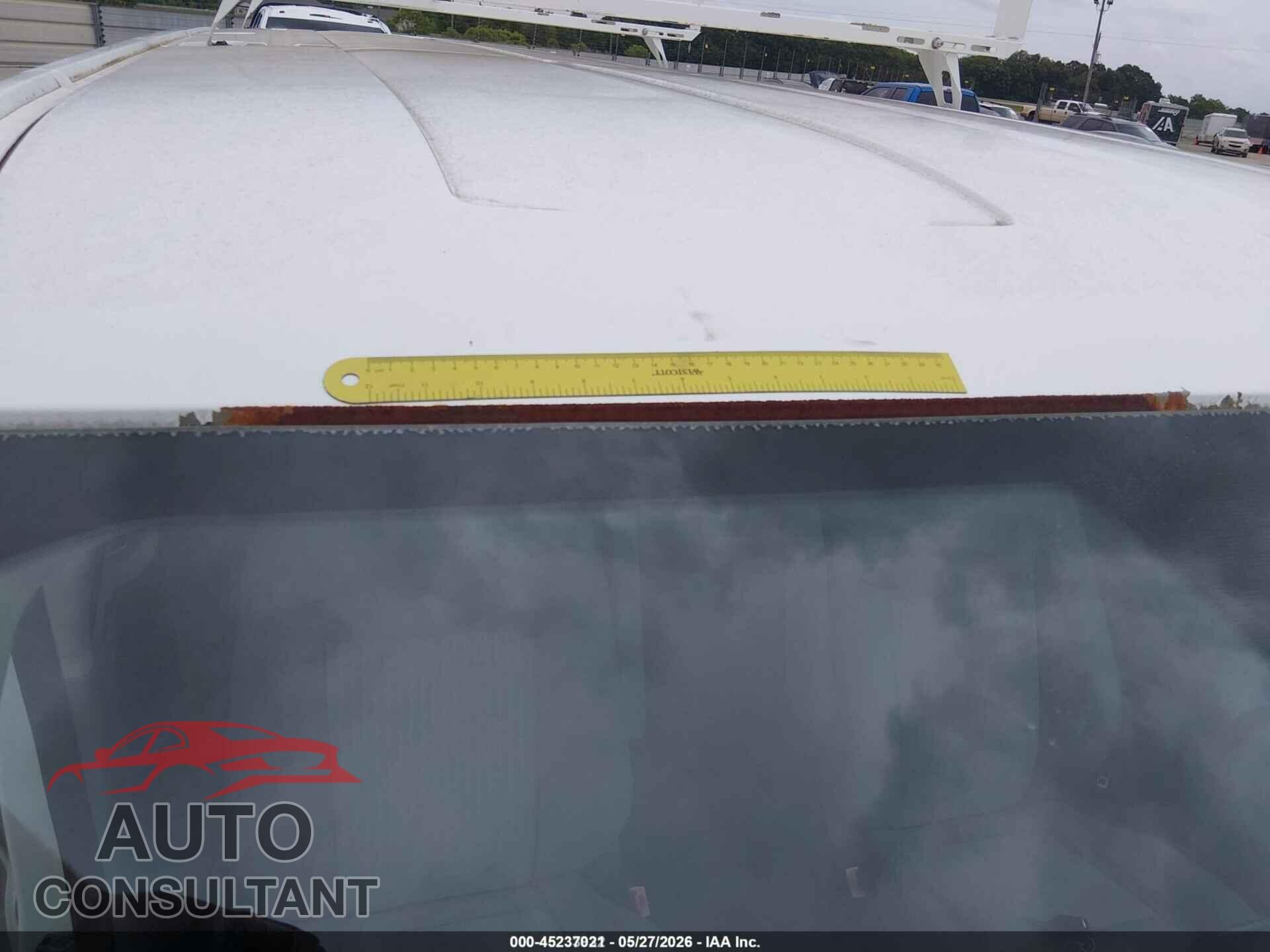 FORD TRANSIT-150 2015 - 1FTNE1YM5FKB30132