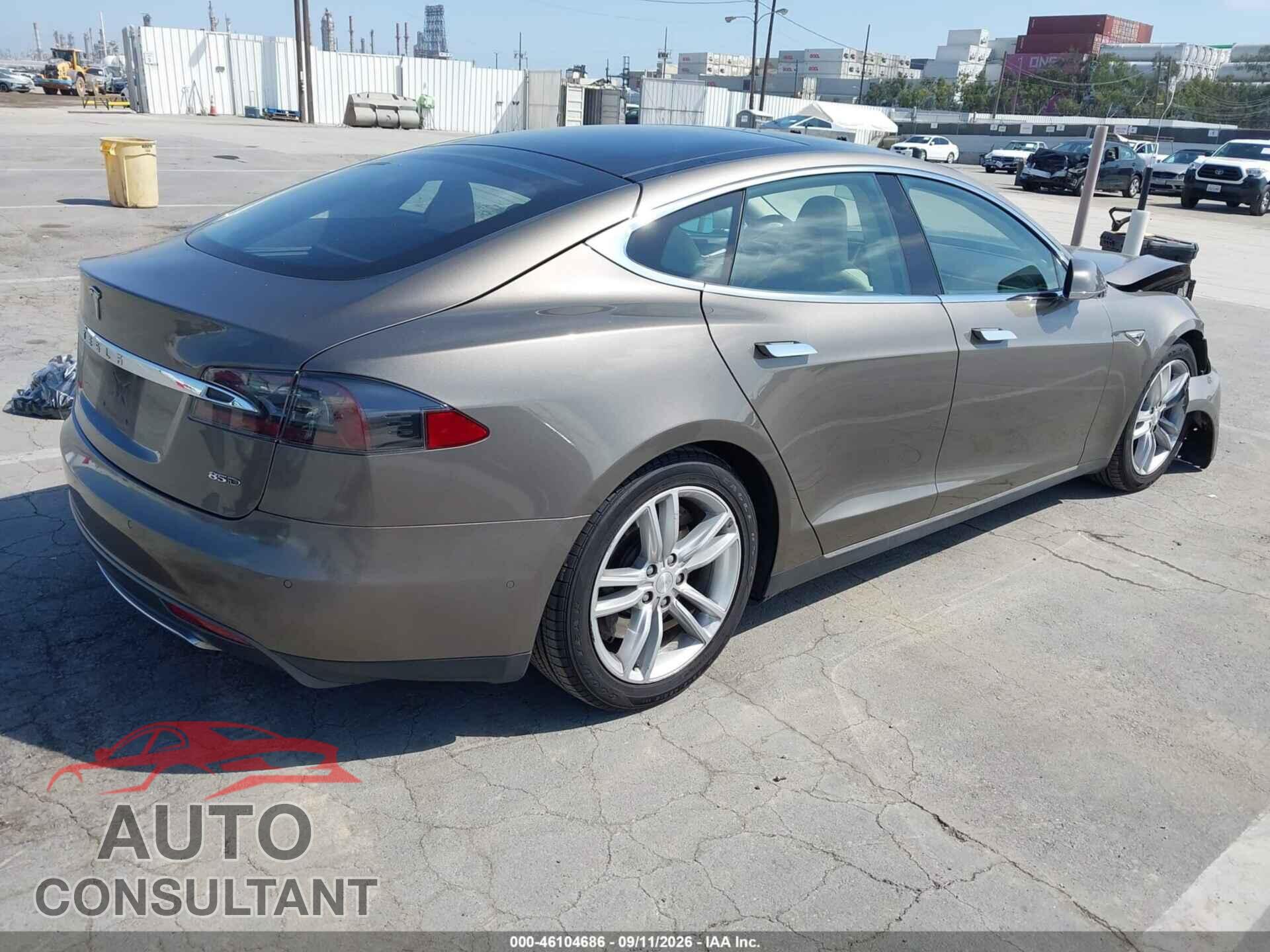 TESLA MODEL S 2015 - 5YJSA1H2XFF098756