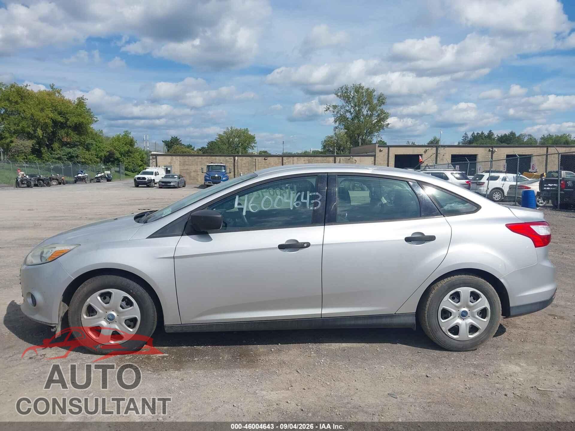 FORD FOCUS 2012 - 1FAHP3E2XCL331946