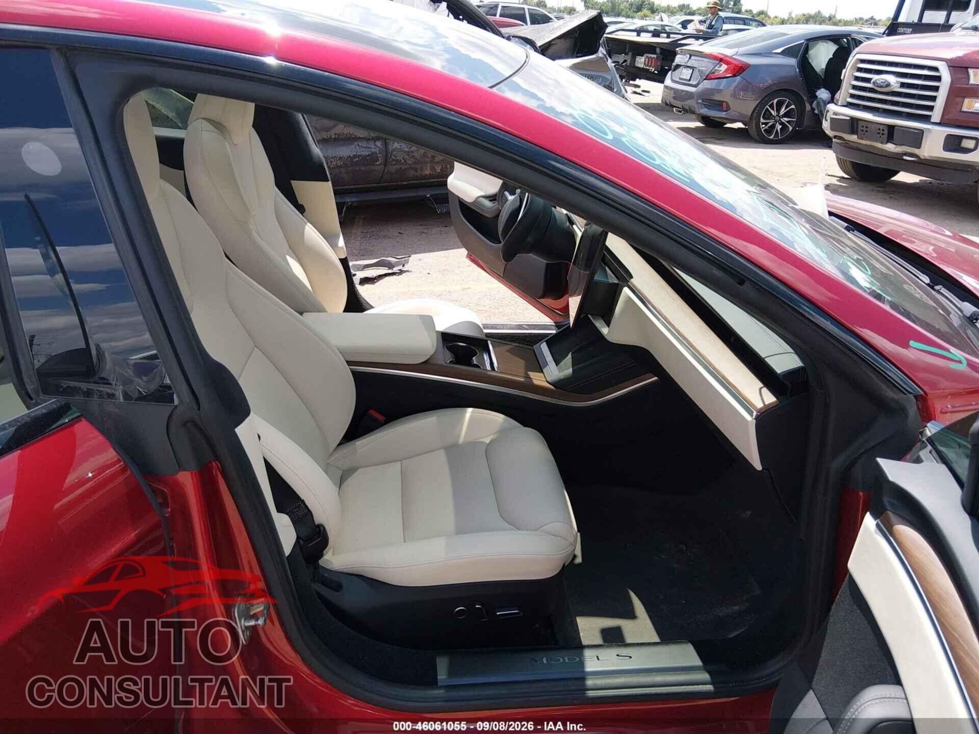 TESLA MODEL S 2023 - 5YJSA1E50PF511784
