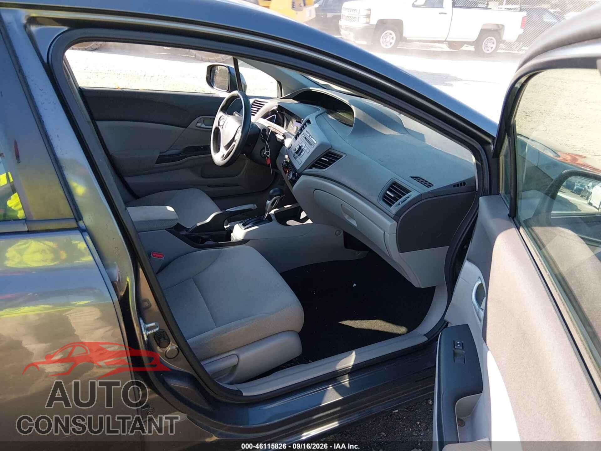HONDA CIVIC 2012 - 2HGFB2F57CH545987