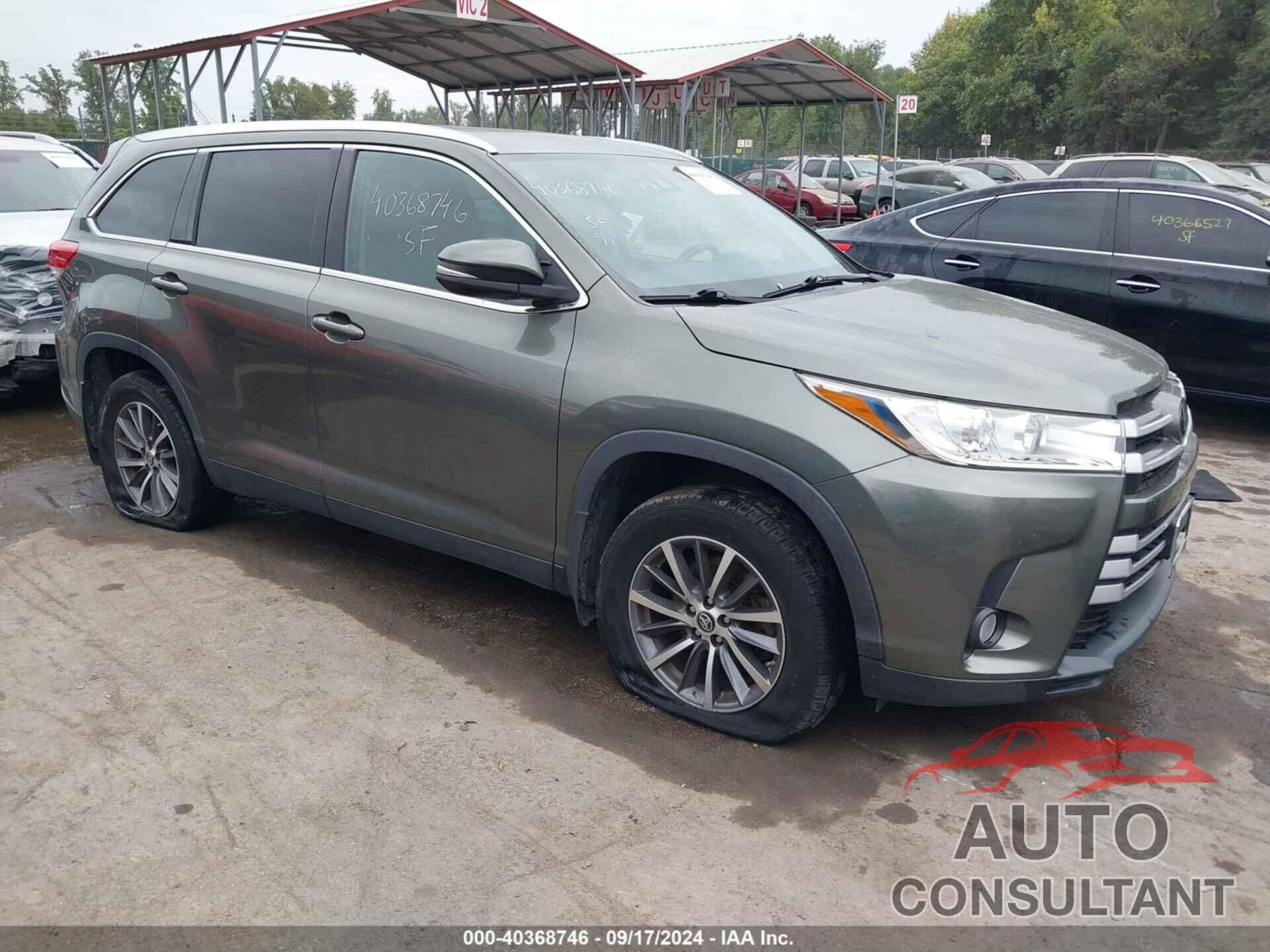 TOYOTA HIGHLANDER 2019 - 5TDJZRFH0KS927821