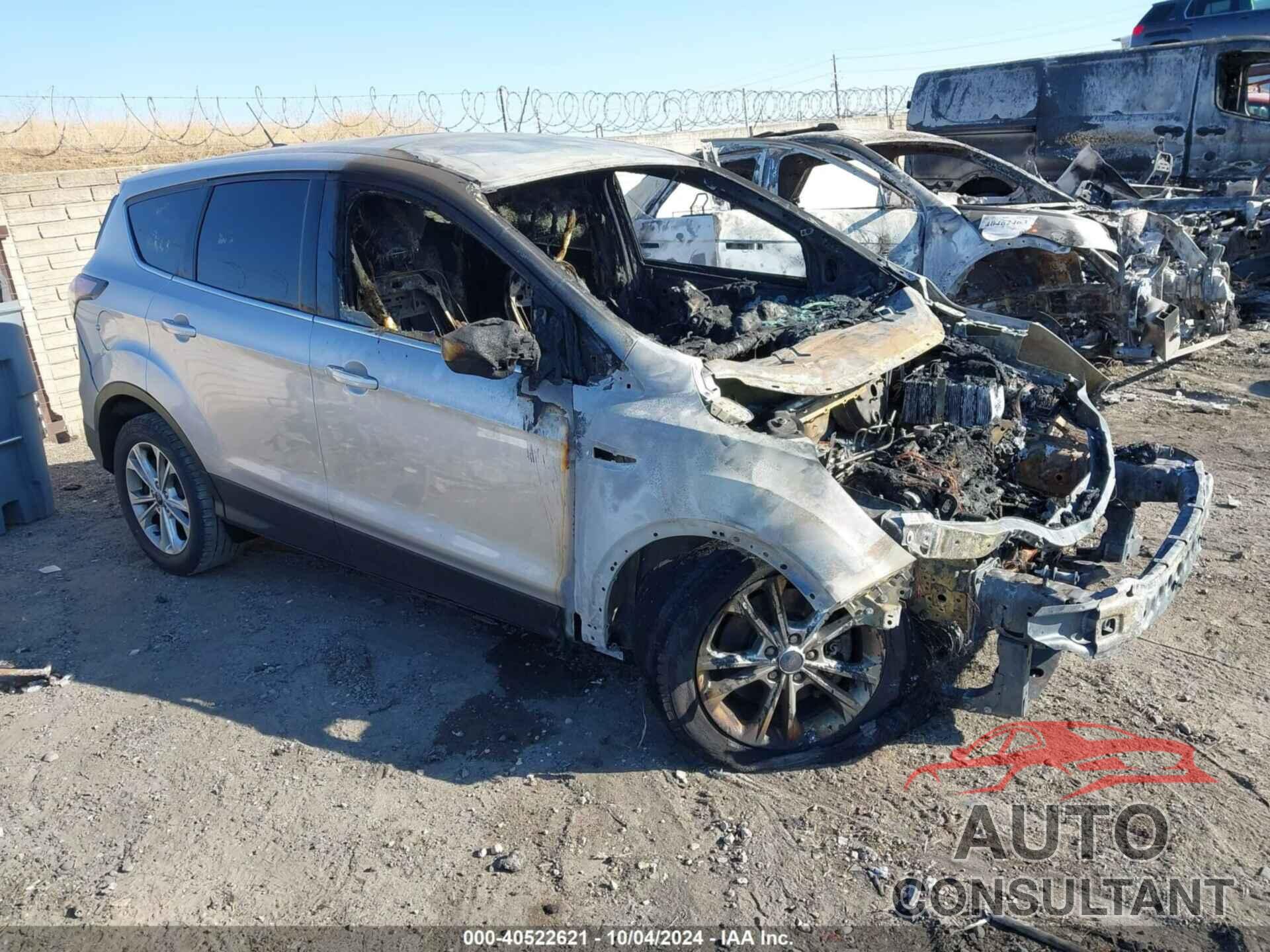 FORD ESCAPE 2017 - 1FMCU9GD3HUE49722