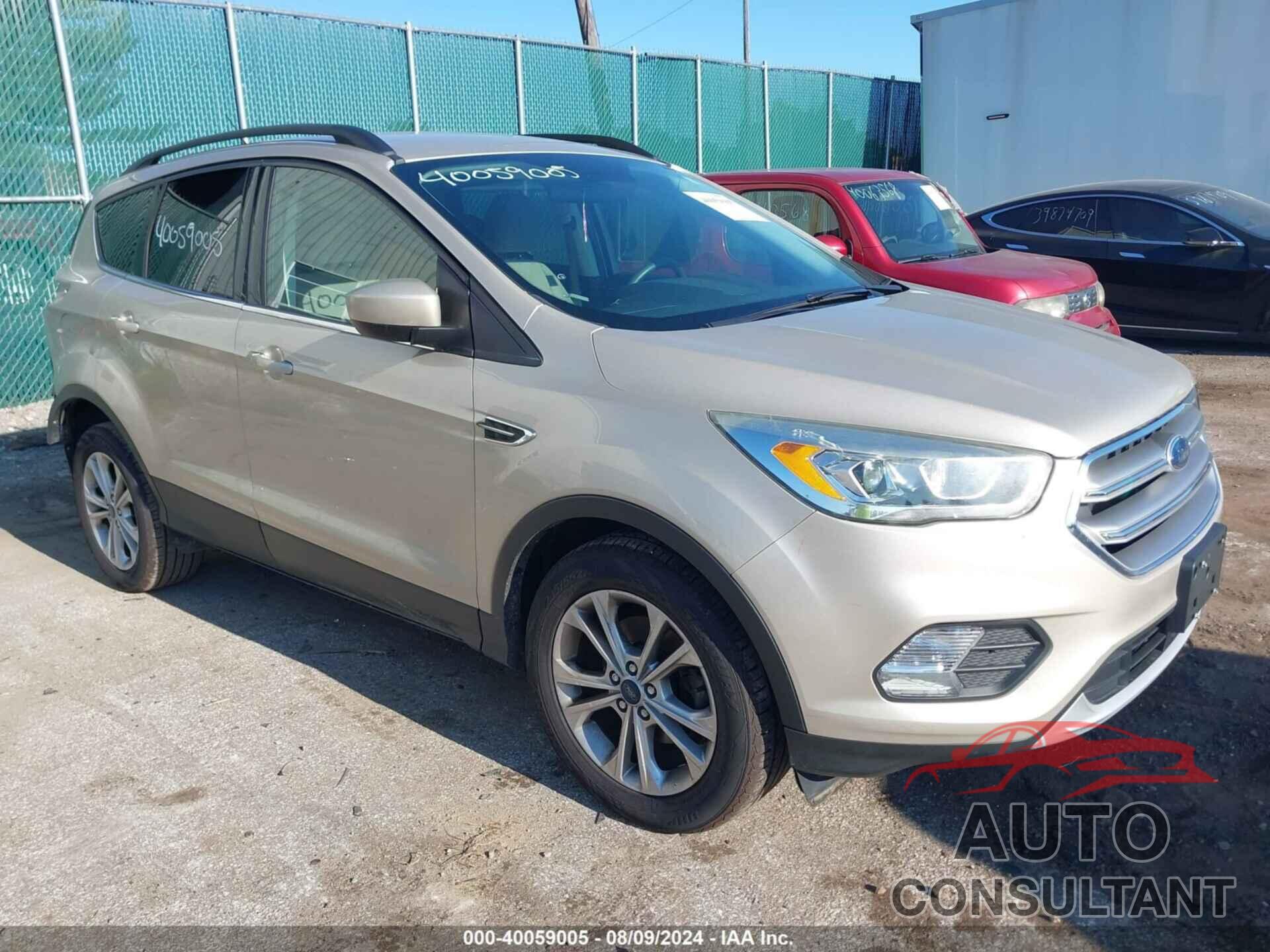 FORD ESCAPE 2017 - 1FMCU0GD3HUC04561