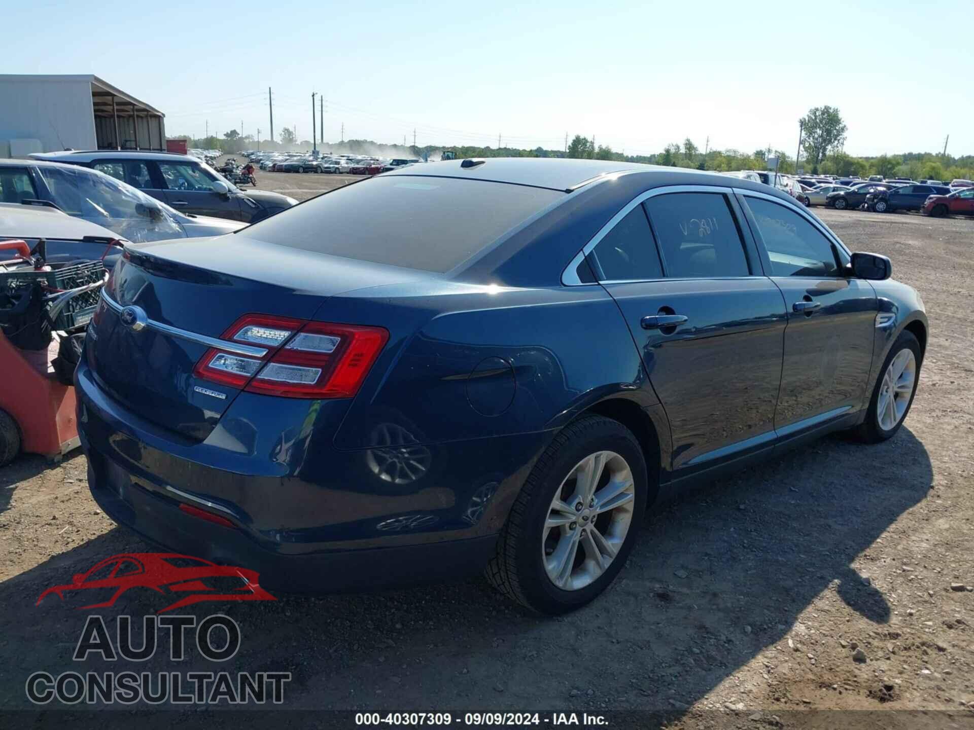 FORD TAURUS 2017 - 1FAHP2D85HG122811