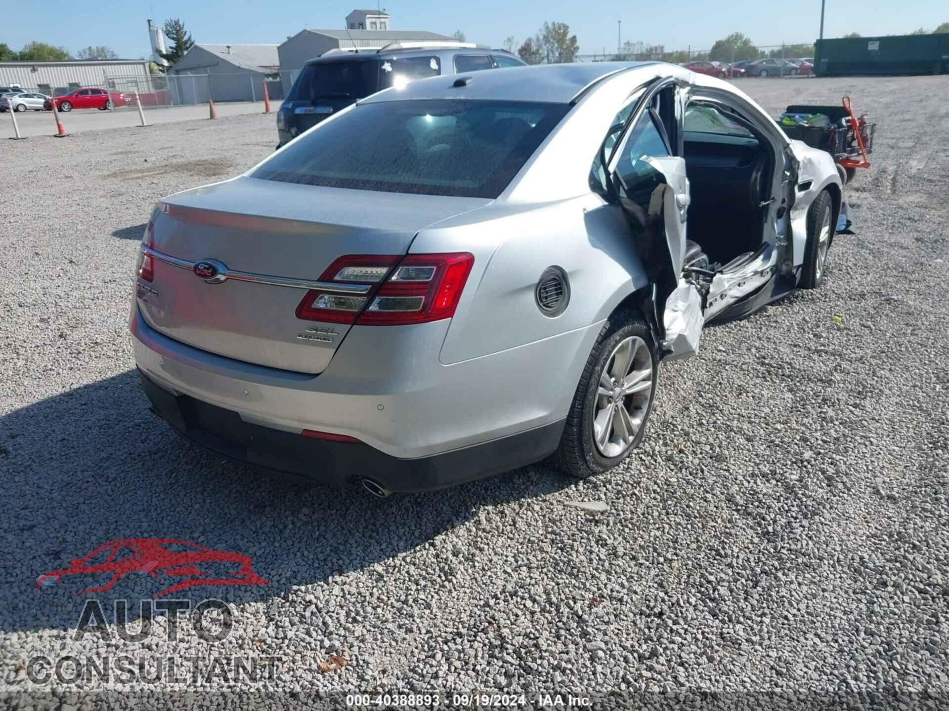 FORD TAURUS 2015 - 1FAHP2E88FG179712