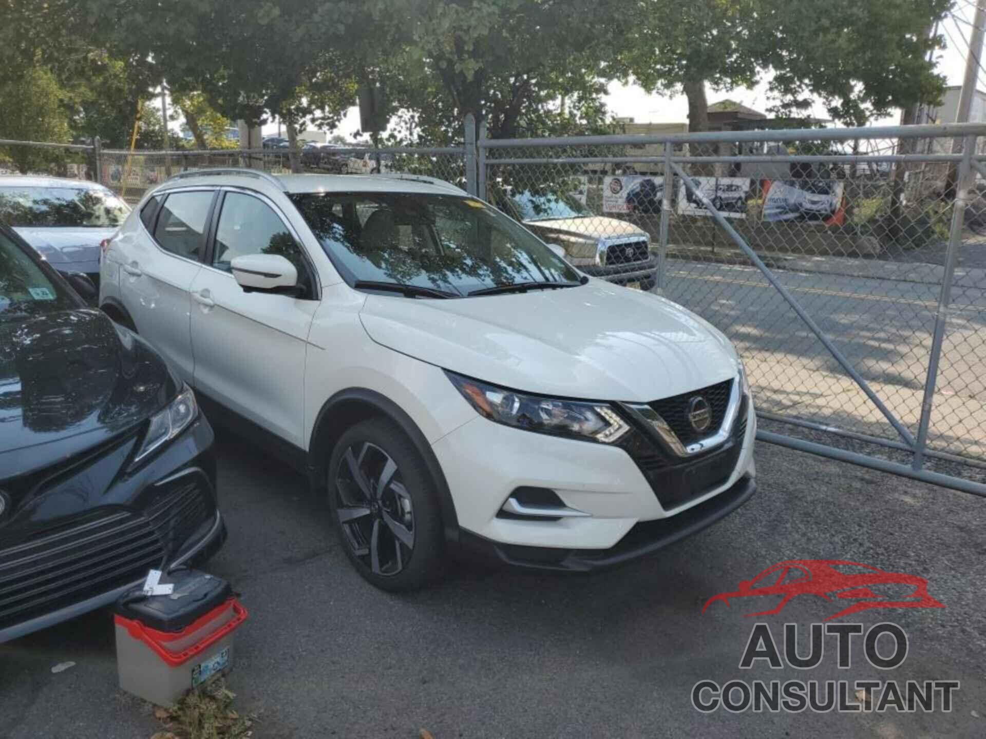 NISSAN ROGUE SPORT 2022 - JN1BJ1CWXNW487386