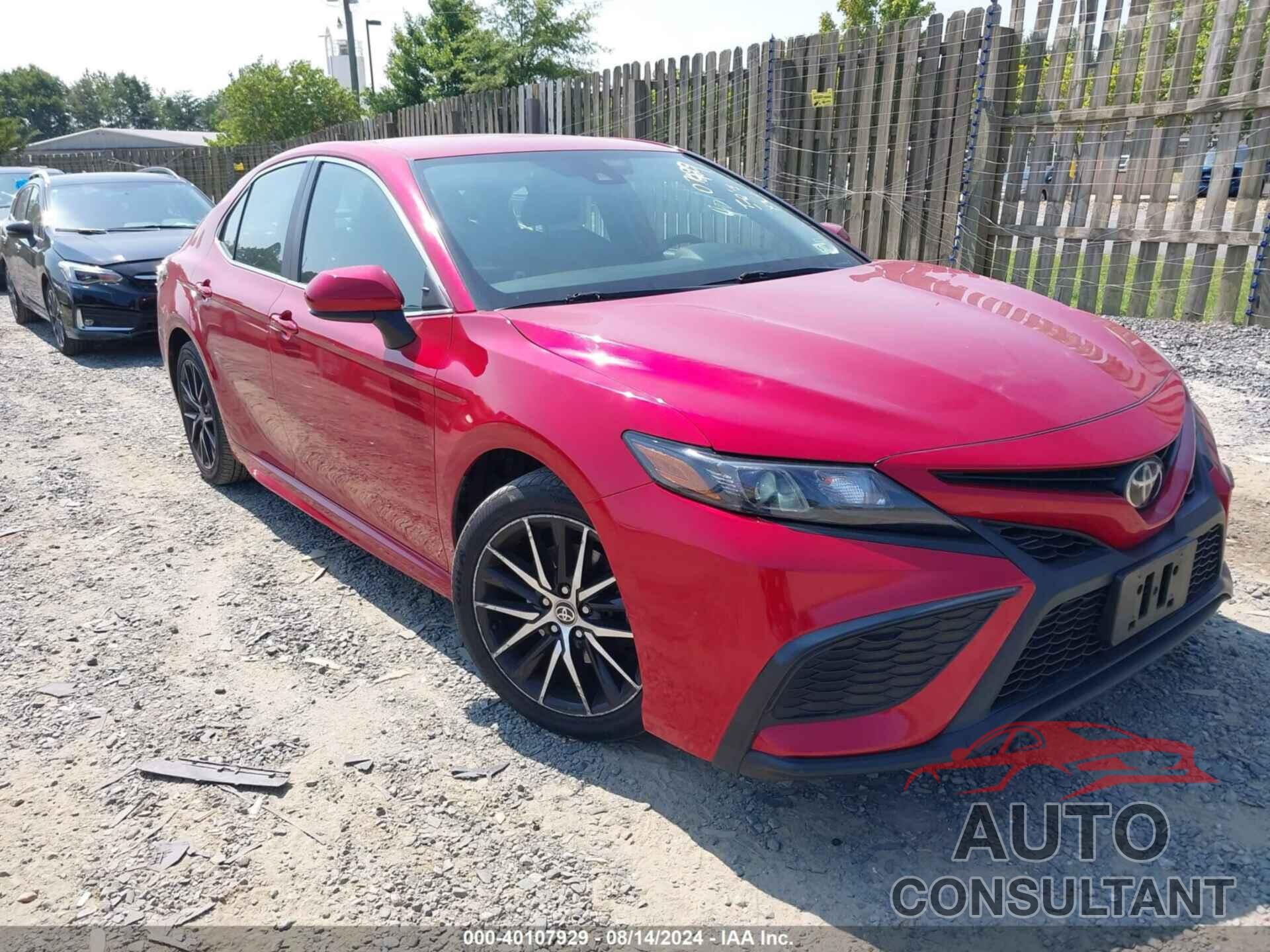 TOYOTA CAMRY 2021 - 4T1G11AK8MU428877