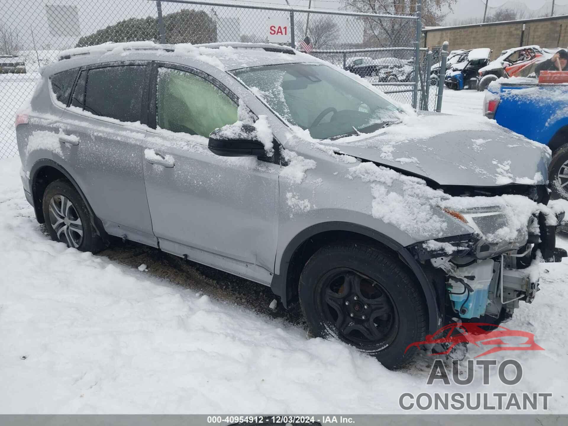 TOYOTA RAV4 2018 - JTMBFREV9JJ235976