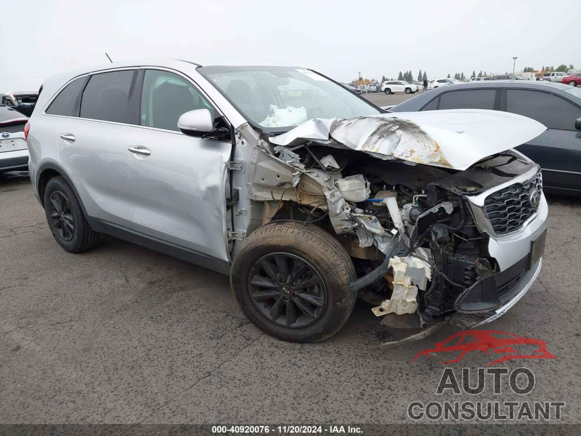 KIA SORENTO 2020 - 5XYPG4A56LG617901