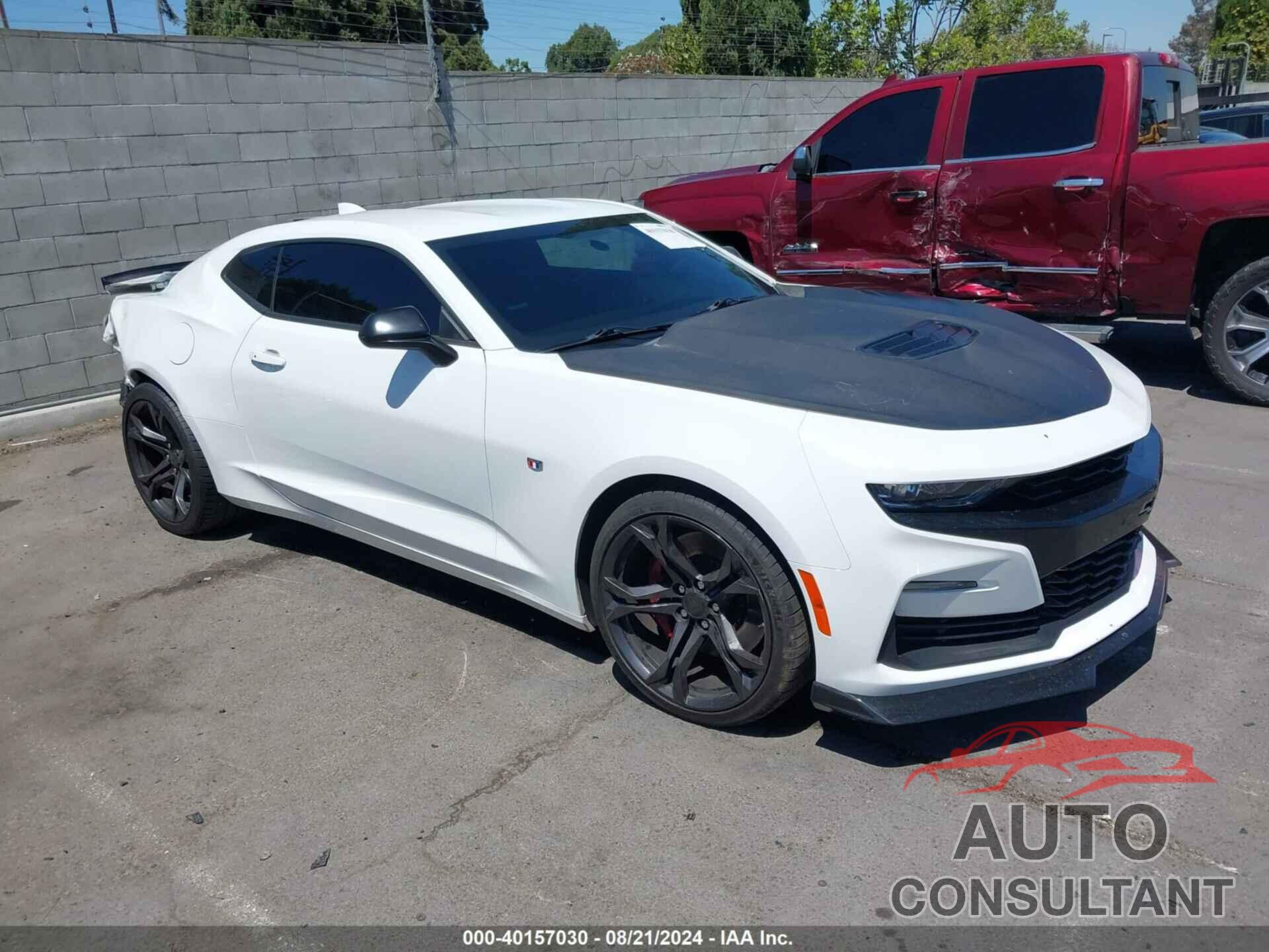 CHEVROLET CAMARO 2019 - 1G1FE1R70K0152325