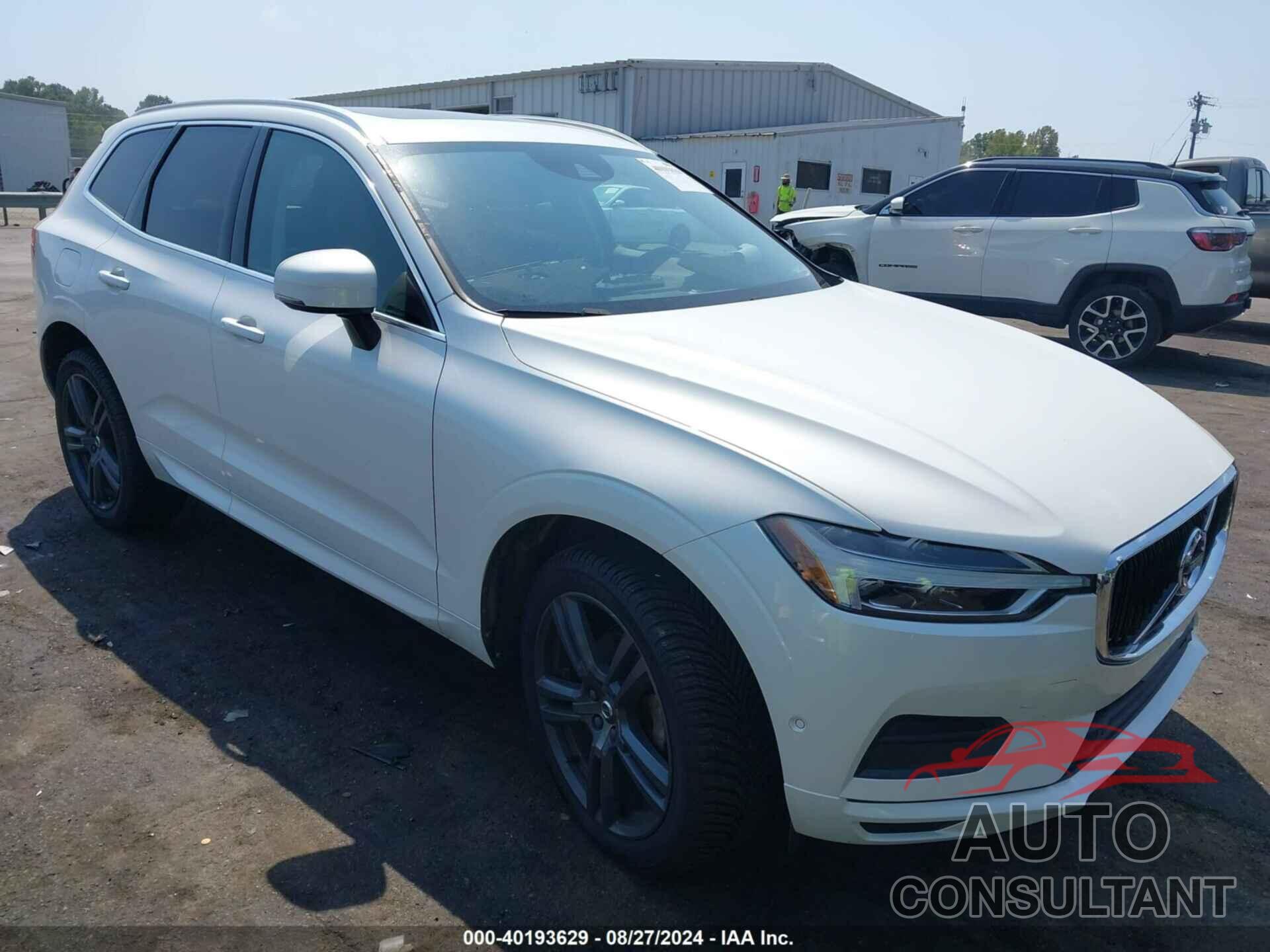 VOLVO XC60 2018 - LYV102RK2JB097386