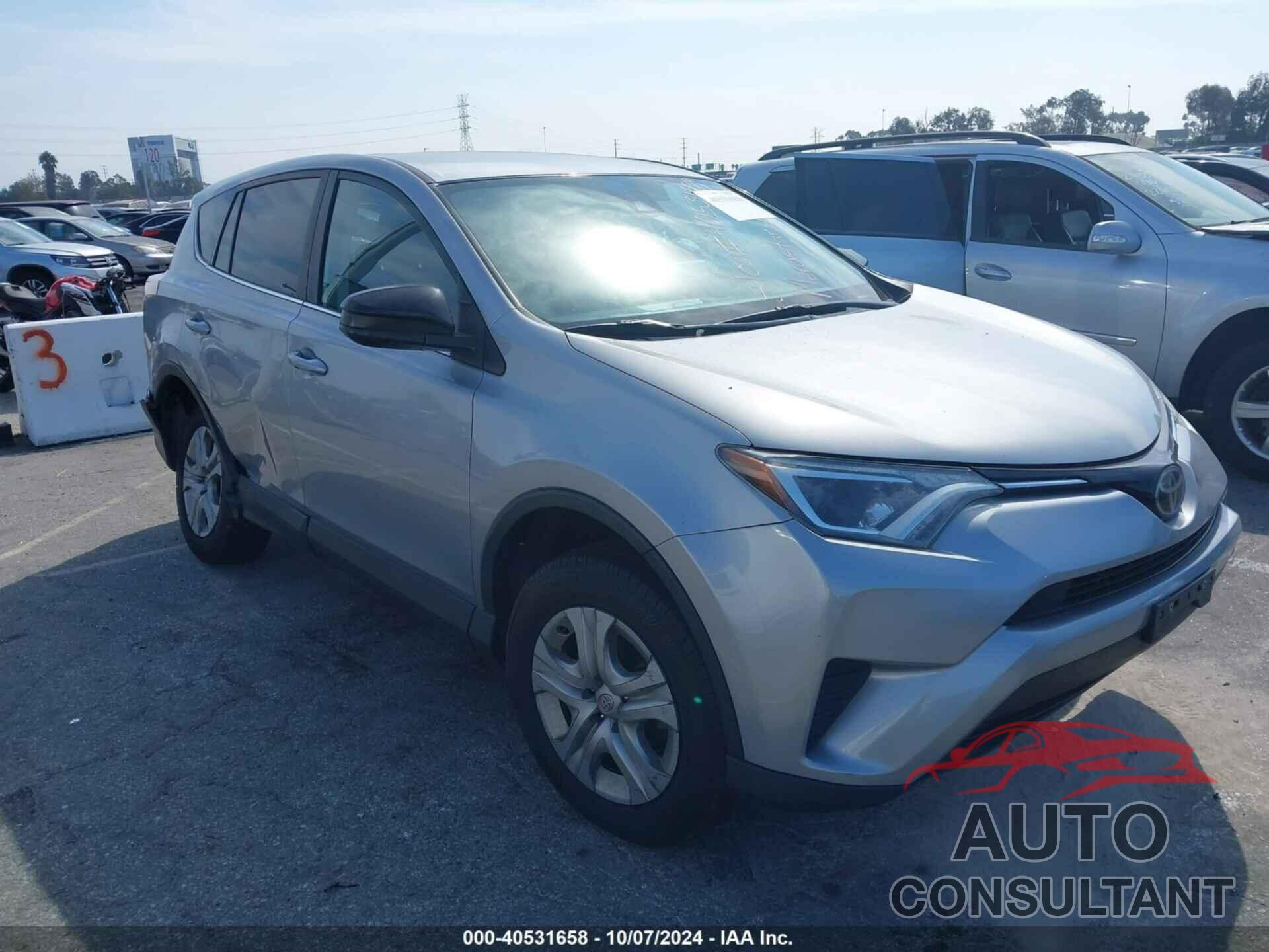 TOYOTA RAV4 2018 - 2T3ZFREV5JW439481