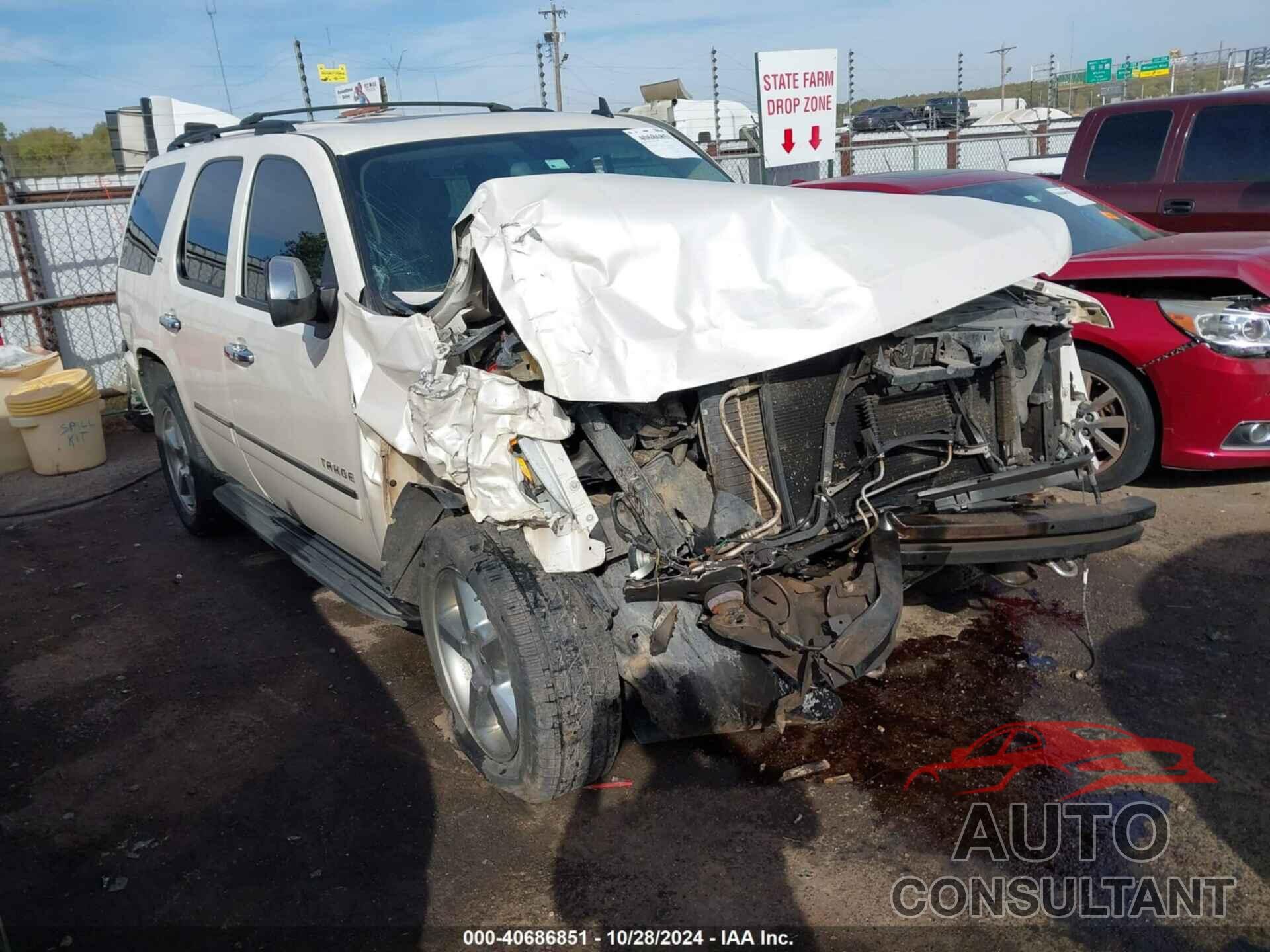 CHEVROLET TAHOE 2011 - 1GNSKCE00BR165761