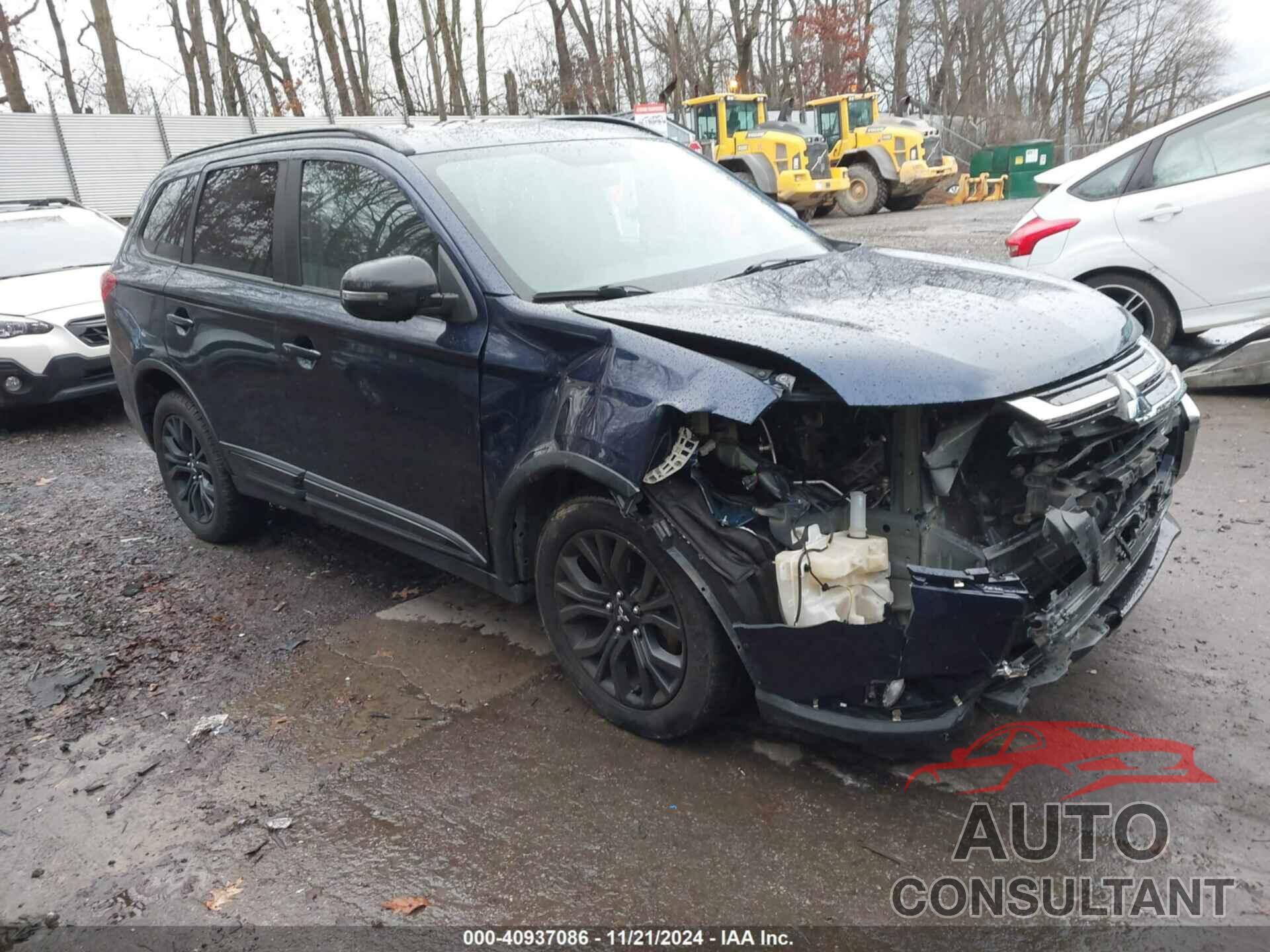 MITSUBISHI OUTLANDER 2018 - JA4AZ3A32JZ053505